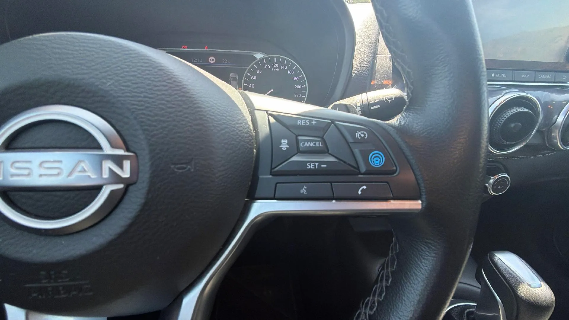 Nissan Juke DIG-T DCT Tekna - foto 14