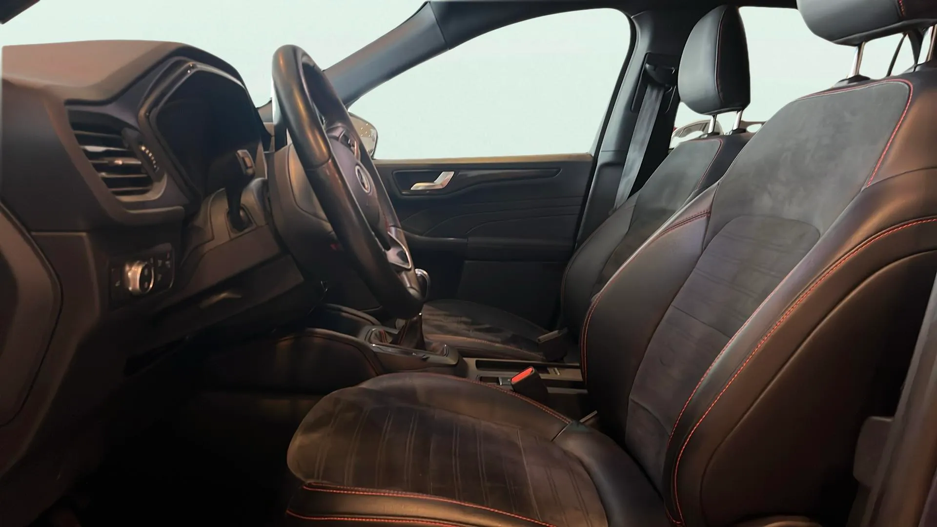 Ford Kuga ST-Line 1.5T EcoBoost - foto 10