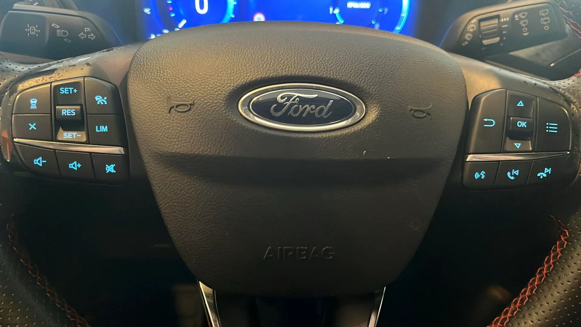 Ford Kuga ST-Line 1.5T EcoBoost - foto 12