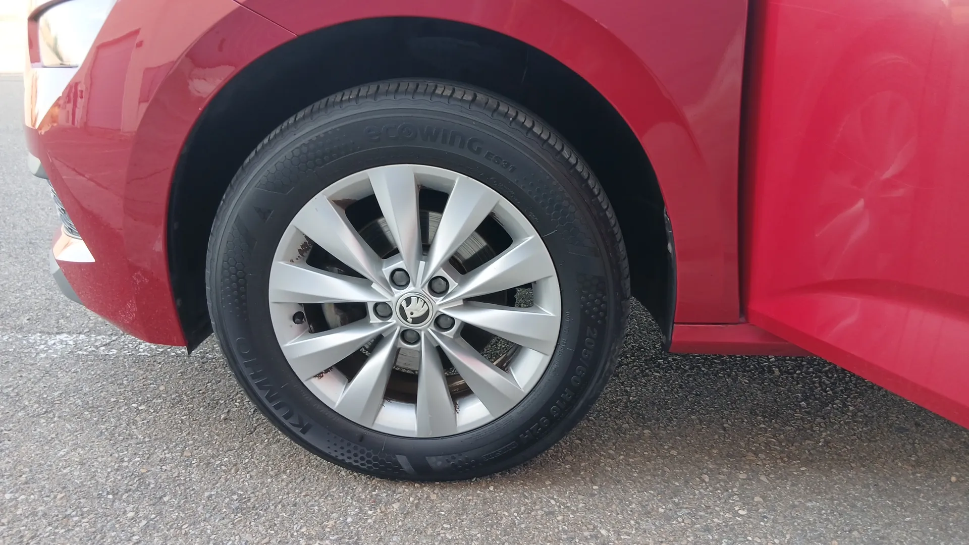 Škoda Kamiq 1.0 TSI Emotion - foto 27
