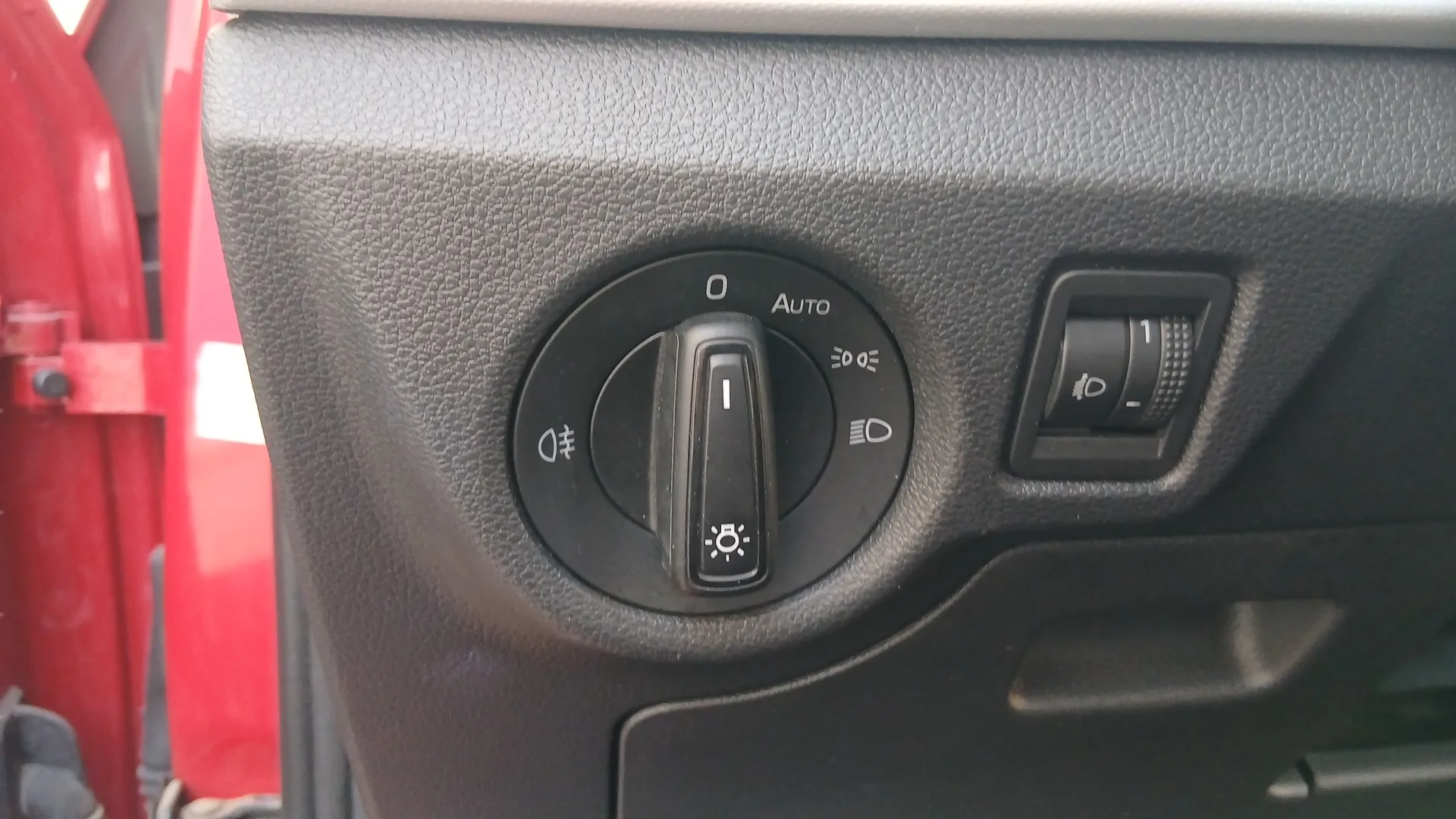 Škoda Kamiq 1.0 TSI Emotion - foto 16