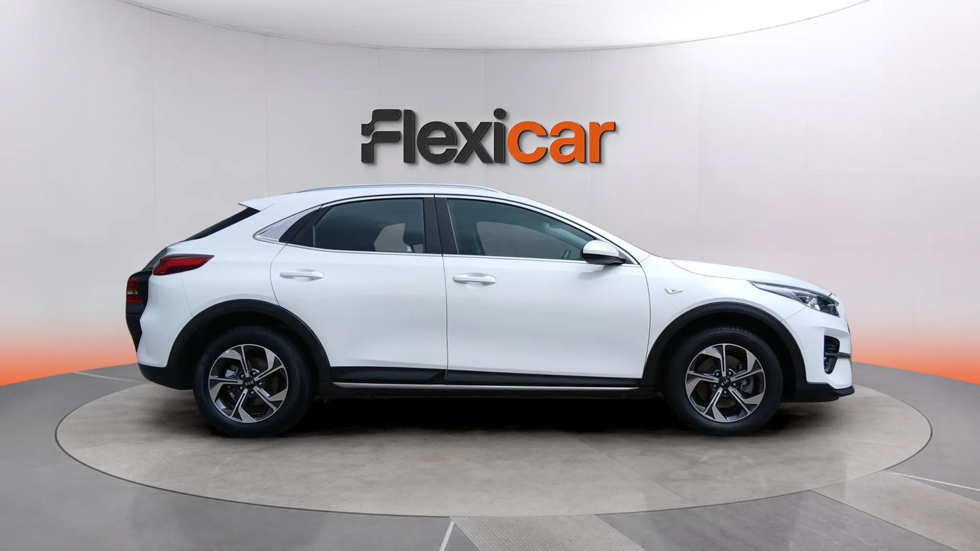 Kia XCeed 1.0 T-GDi Drive - foto 2
