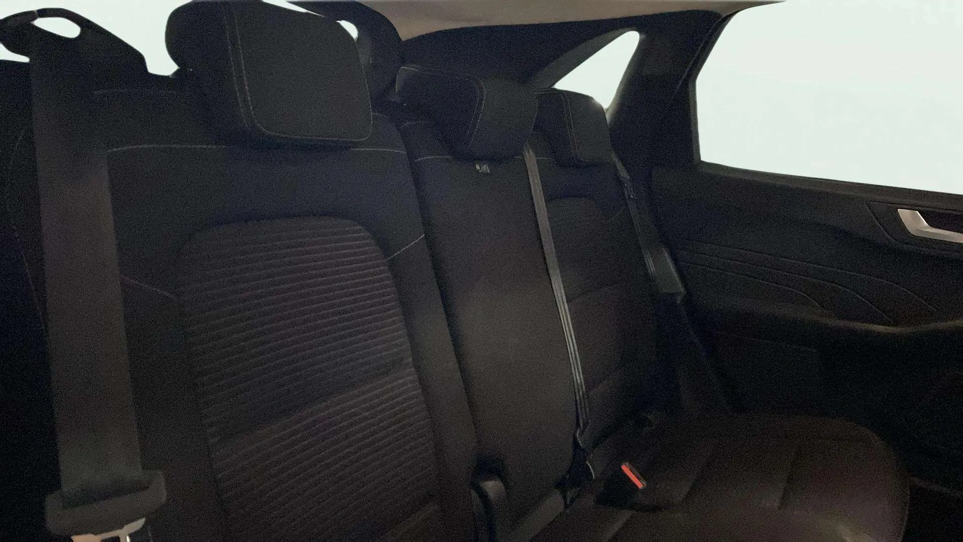 Ford Kuga Titanium 1.5T EcoBoost - foto 24