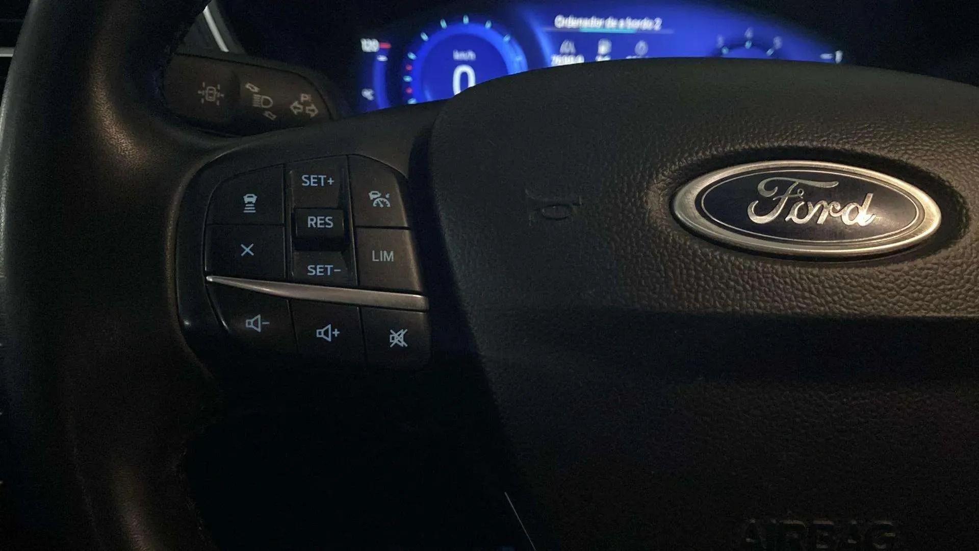 Ford Kuga Titanium 1.5T EcoBoost - foto 11