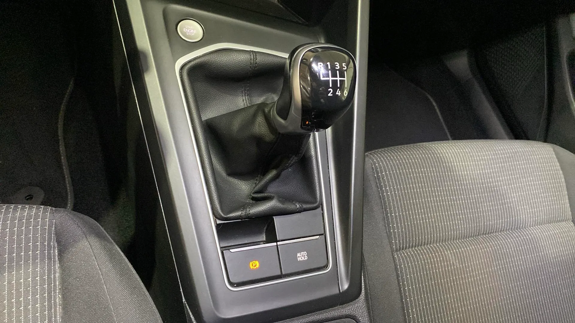 Volkswagen Golf 2.0 TDI Variant - foto 18