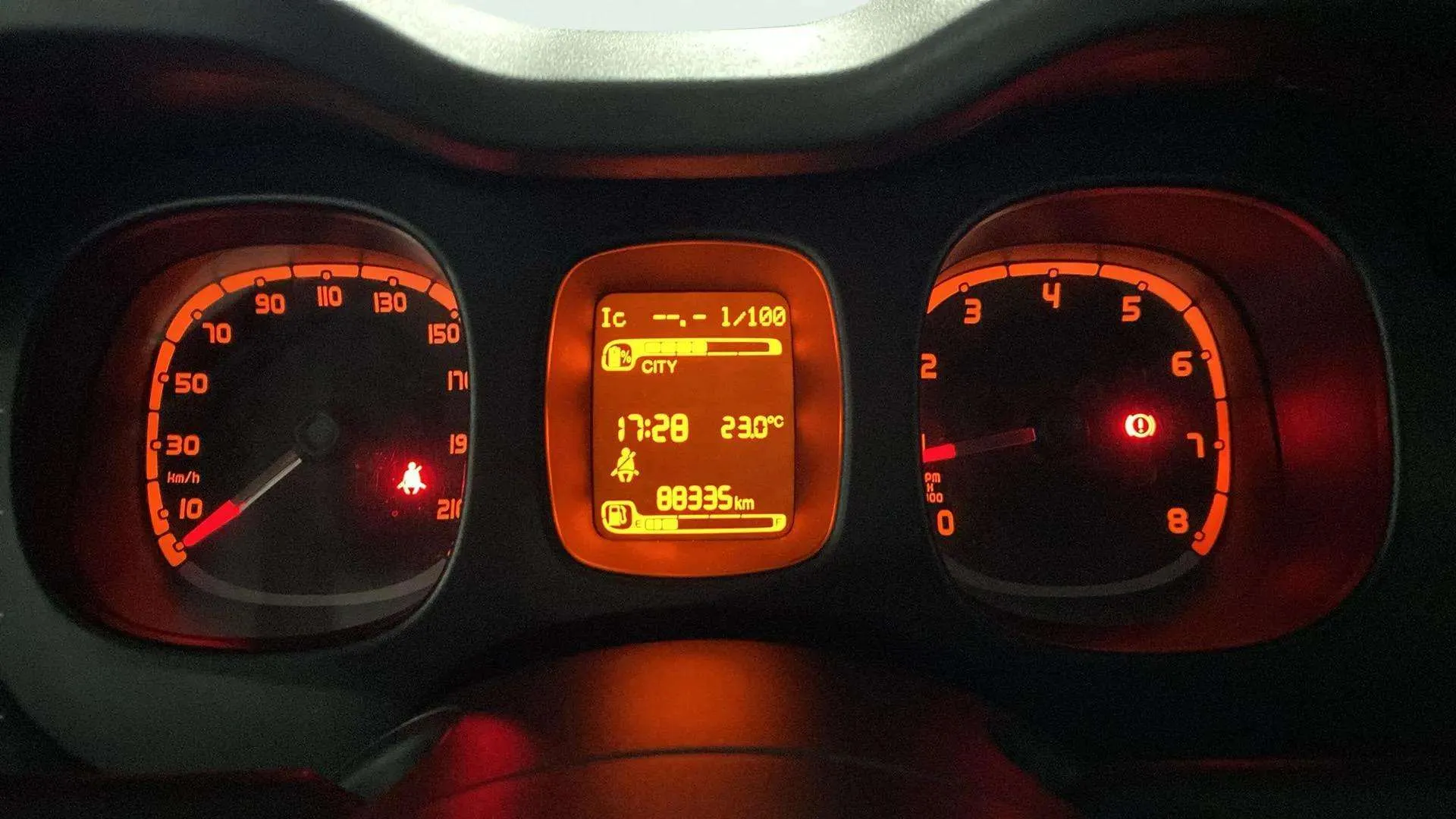 Fiat Panda Red 1.0 Hybrid - foto 13
