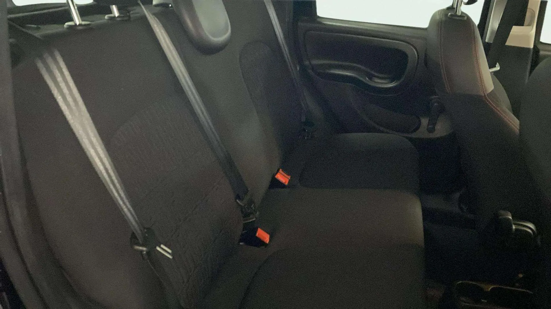 Fiat Panda Red 1.0 Hybrid - foto 22