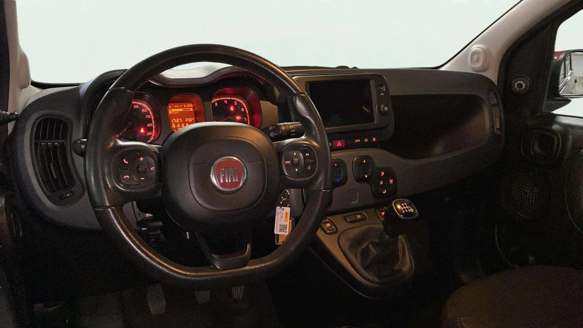 Fiat Panda Red 1.0 Hybrid - foto 9