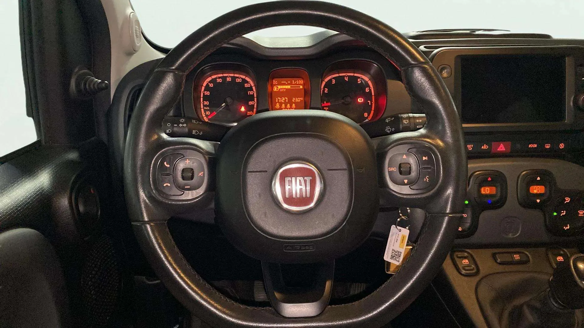 Fiat Panda Red 1.0 Hybrid - foto 10