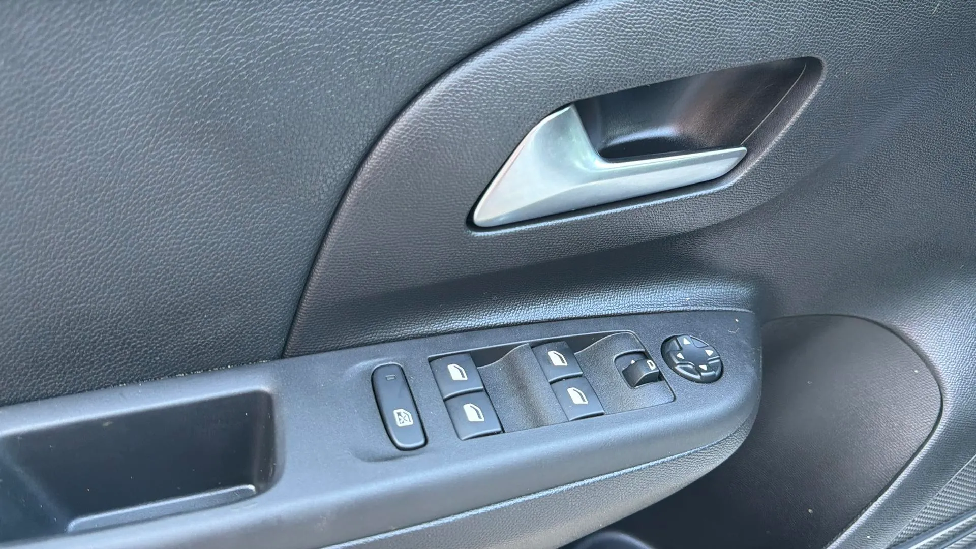 Opel Corsa 1.2 XEL Edition - foto 16