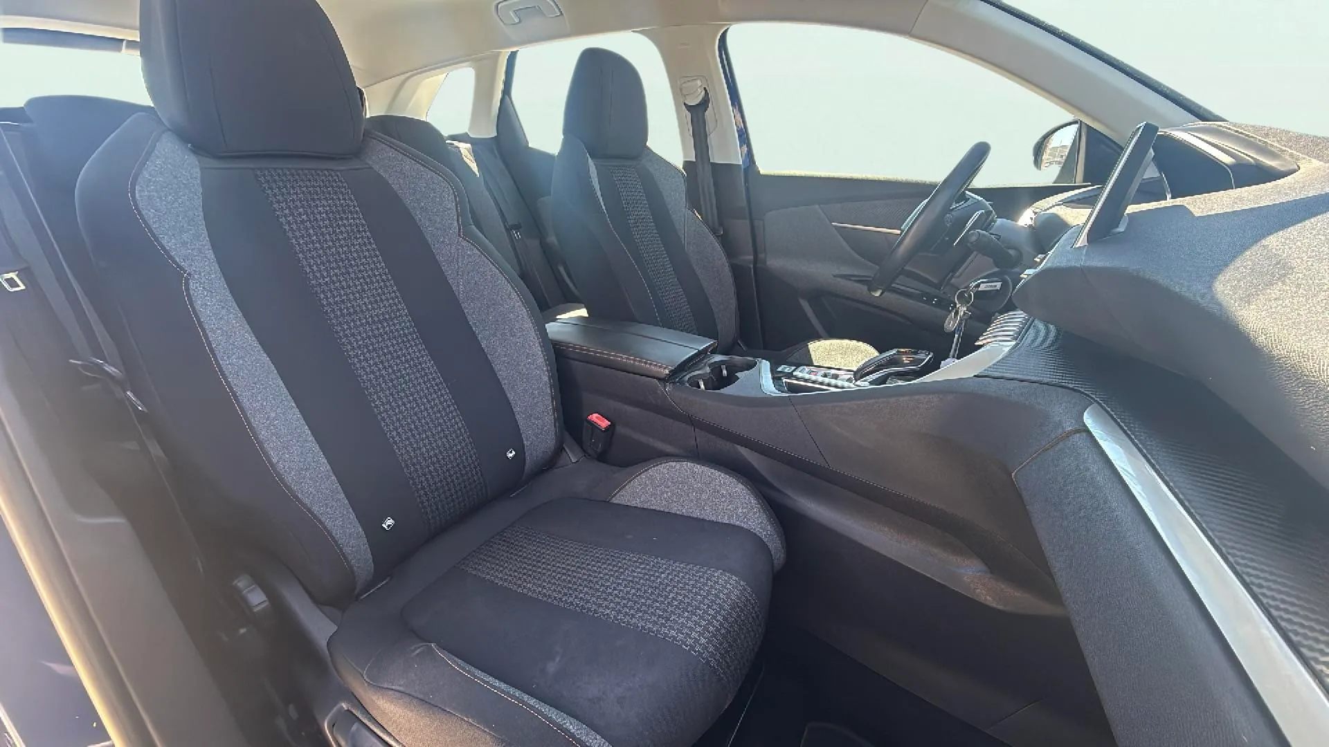 Peugeot 3008 1.2 PureTech Active EAT6 - foto 13