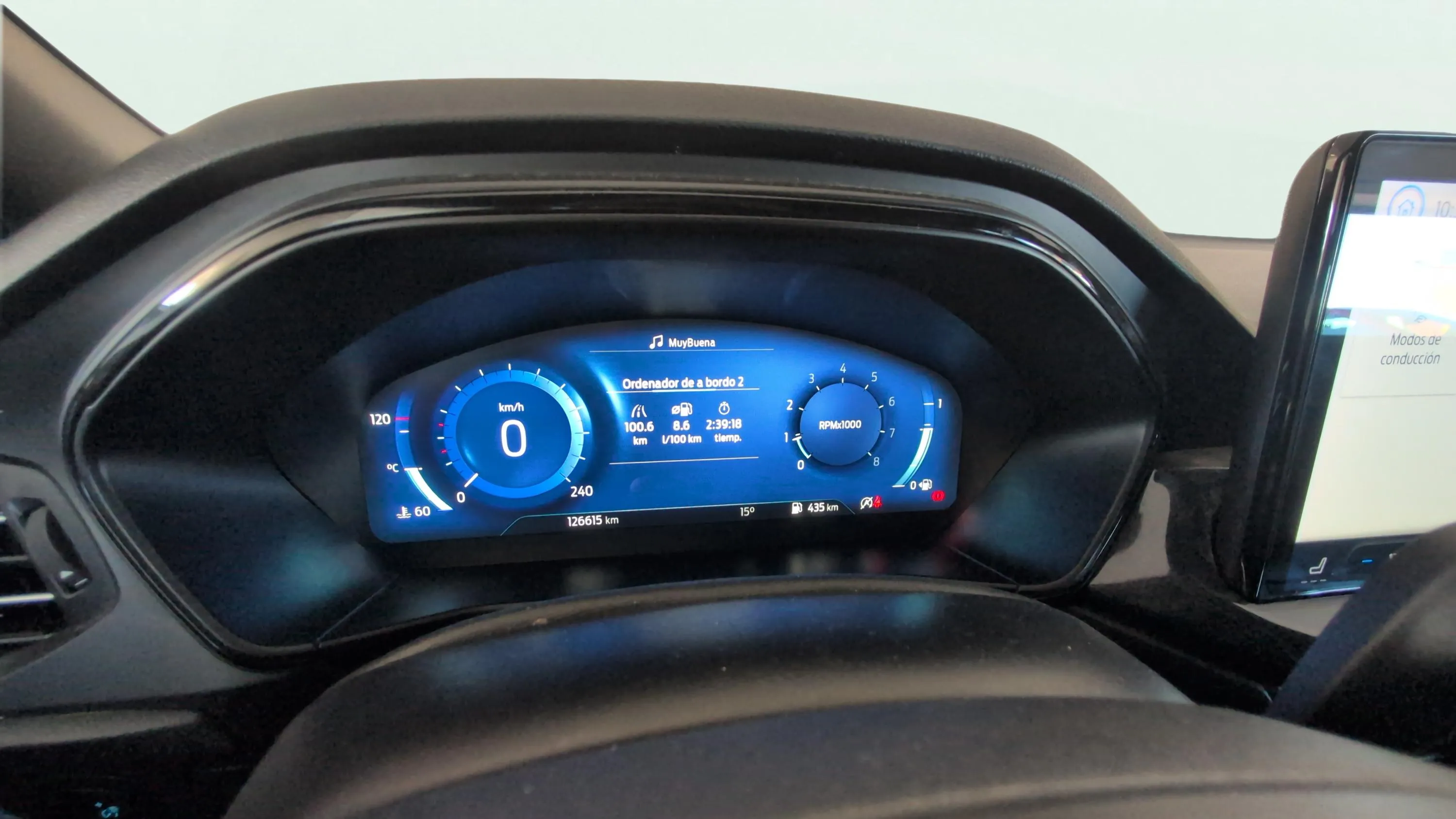 Ford Focus 1.0 EcoBoost MHEV ST-Line Design SIP - foto 12