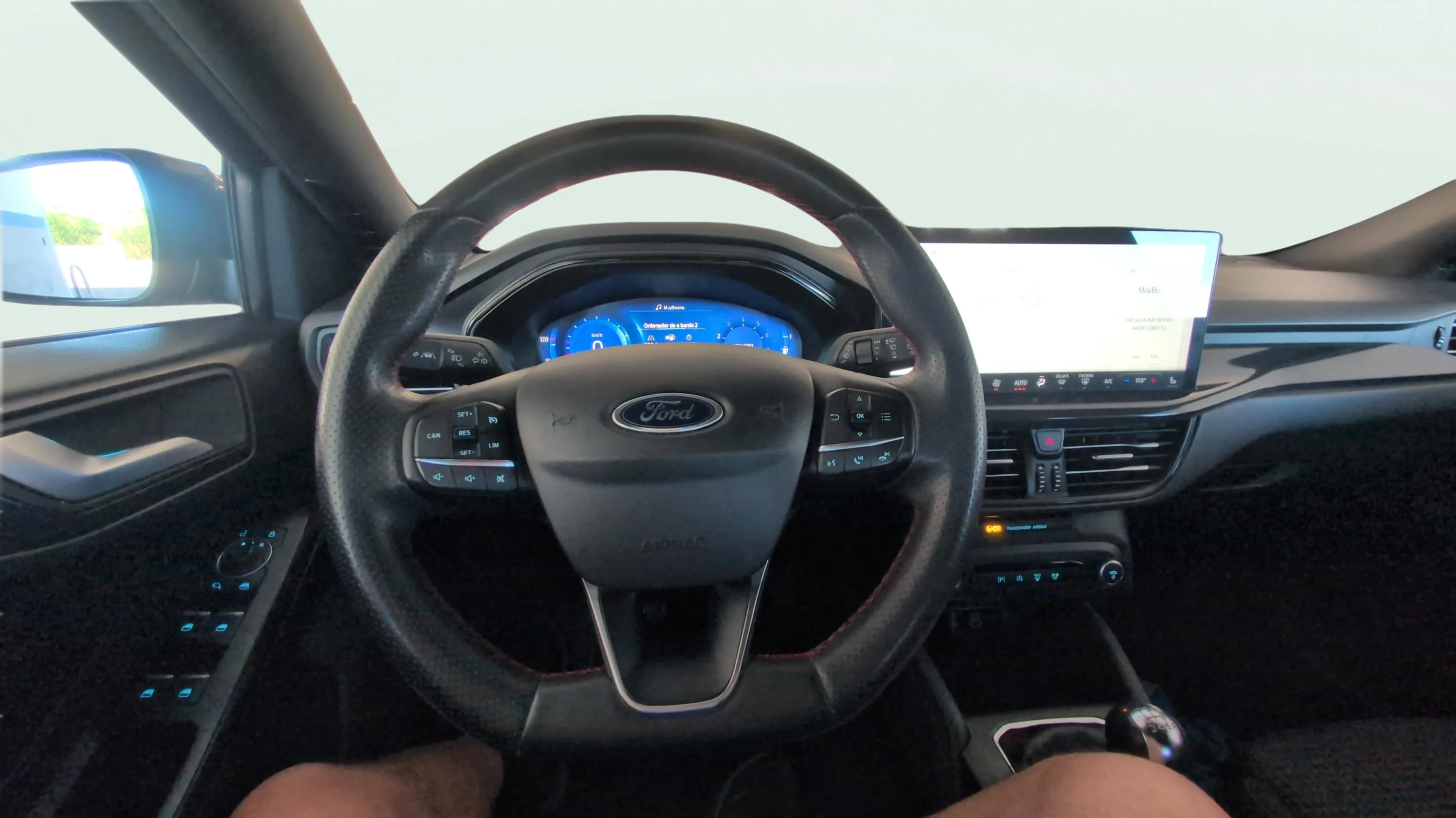 Ford Focus 1.0 EcoBoost MHEV ST-Line Design SIP - foto 11