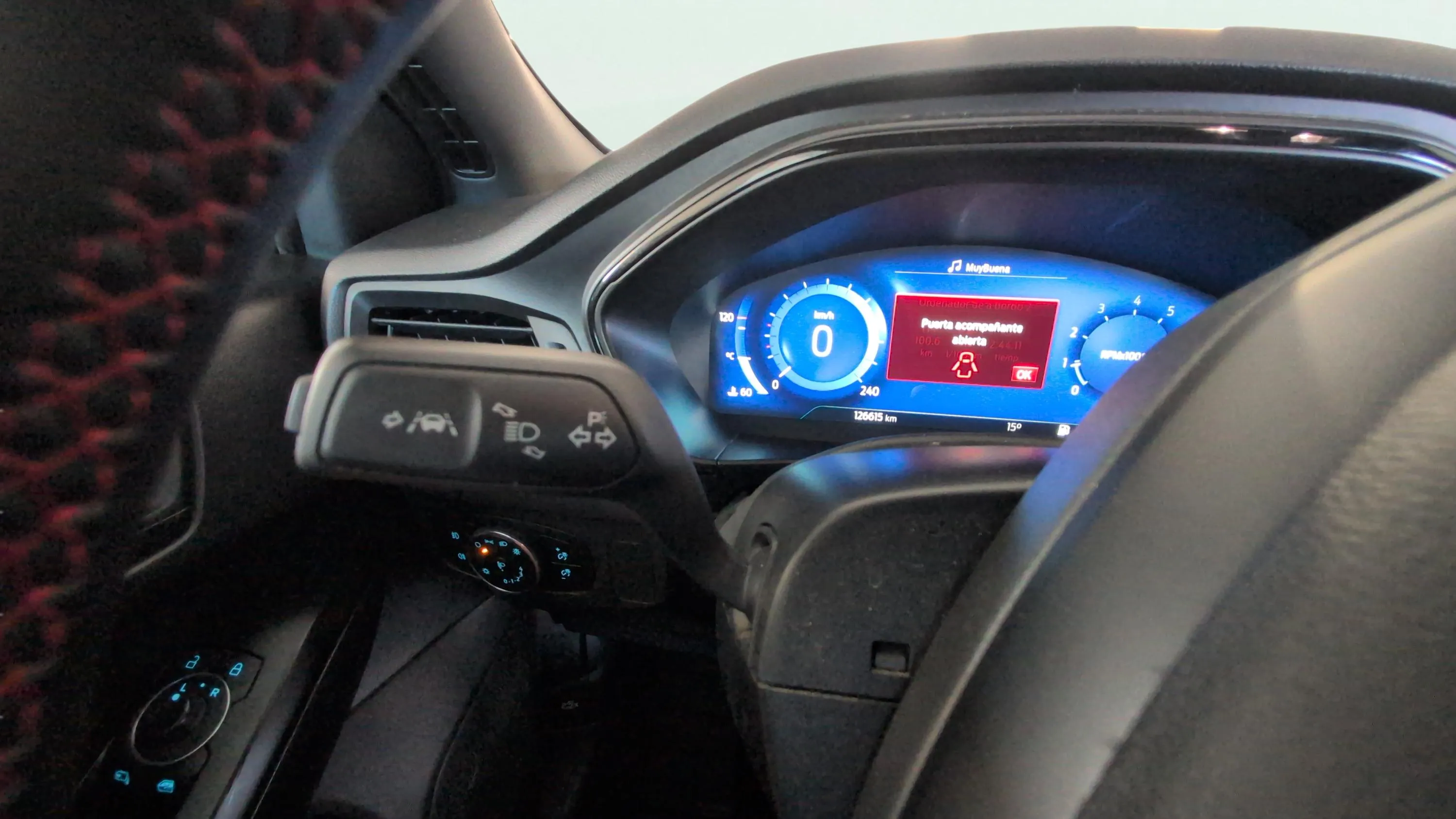 Ford Focus 1.0 EcoBoost MHEV ST-Line Design SIP - foto 24