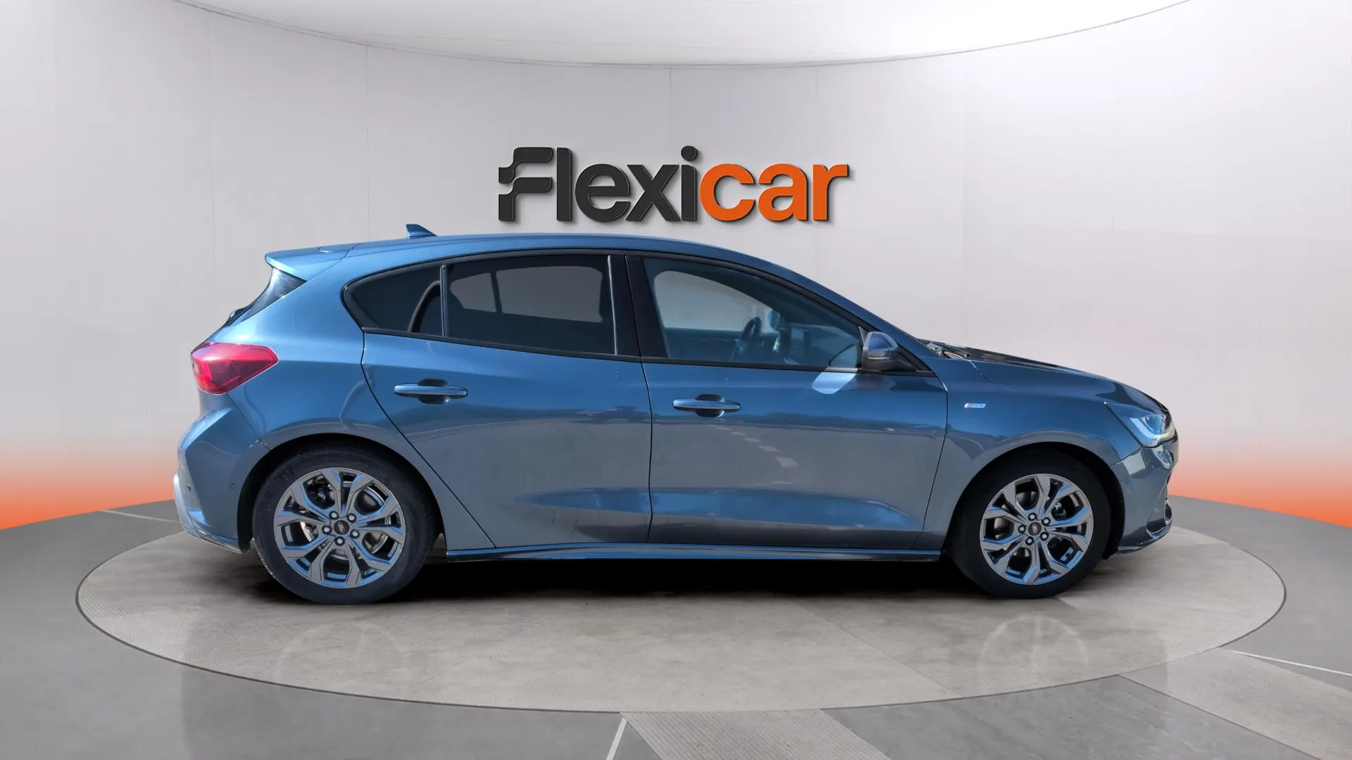 Ford Focus 1.0 EcoBoost MHEV ST-Line Design SIP - foto 8