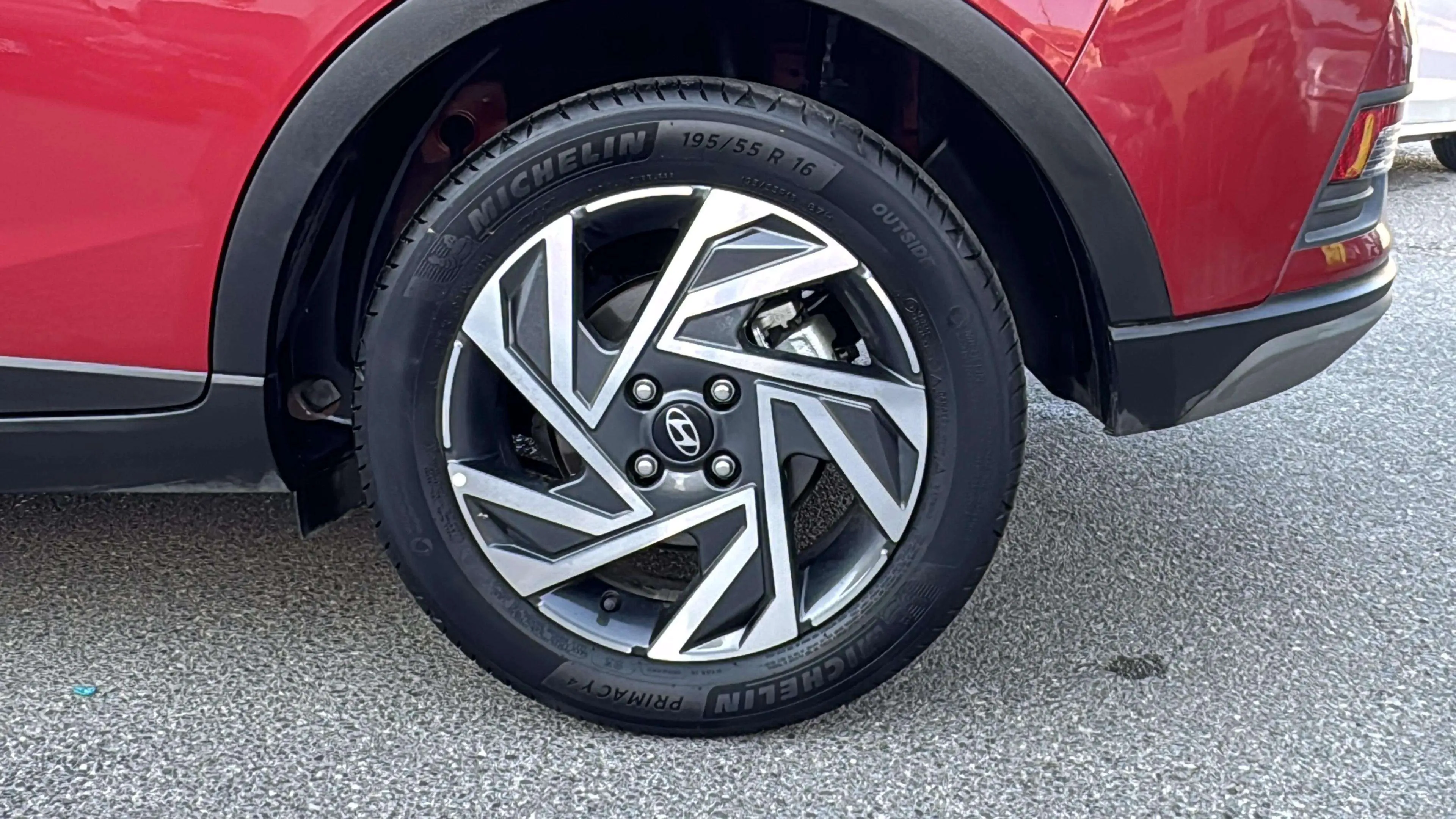 Hyundai Bayon 1.0 T-GDi 48V Maxx DCT - foto 10