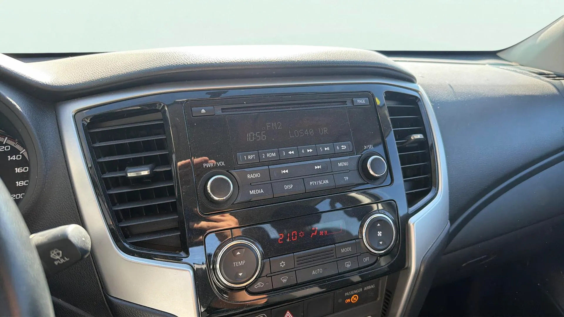 Mitsubishi L200 C/C 220 DI-D M-Pro - foto 10