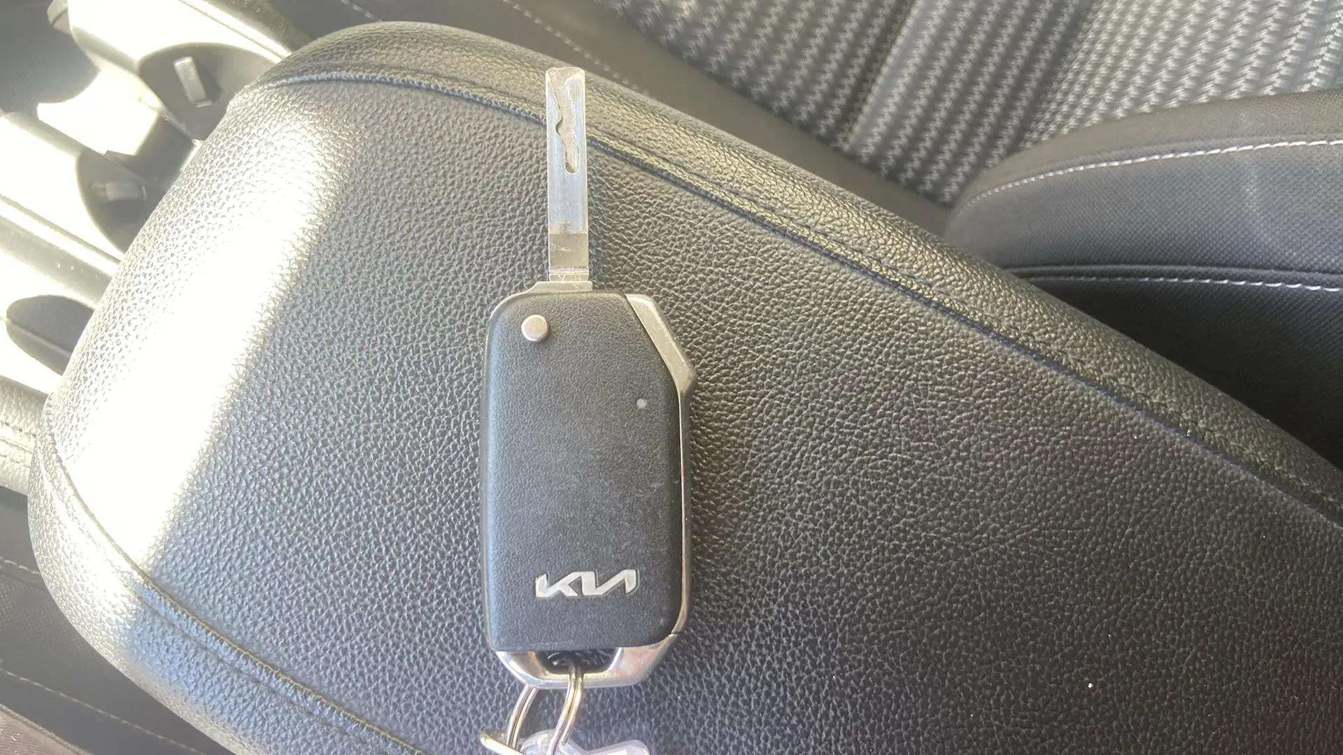 Kia Ceed 1.6 MHEV iMT Drive - foto 18