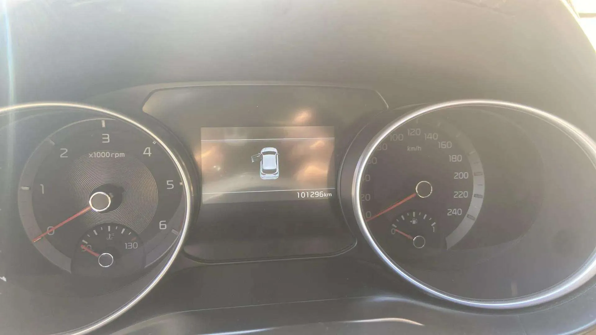 Kia Ceed 1.6 MHEV iMT Drive - foto 17