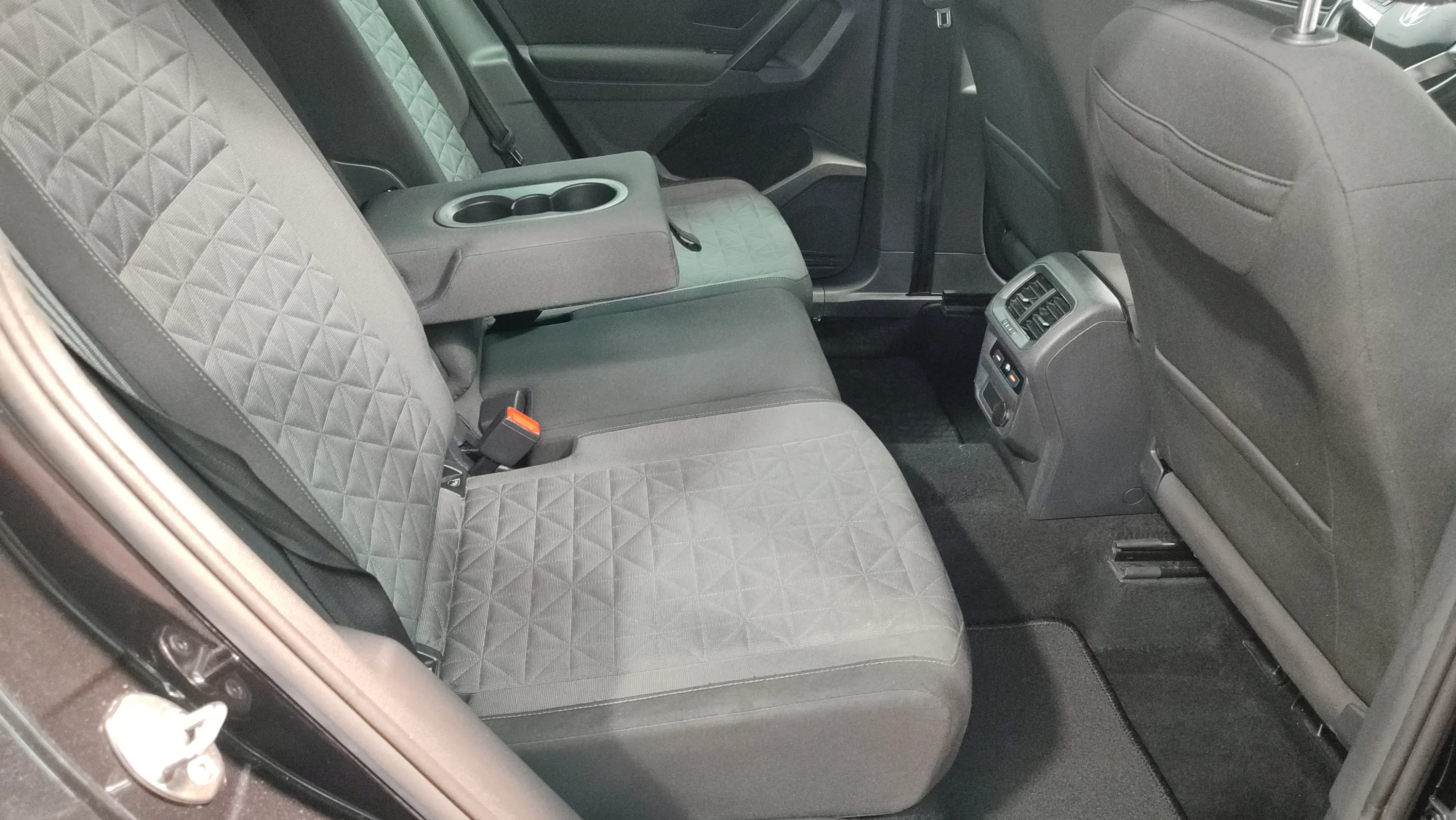 Volkswagen Tiguan Life 2.0 TDI DSG - foto 26