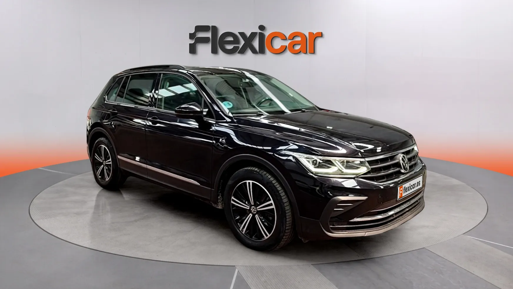 Volkswagen Tiguan Life 2.0 TDI DSG - foto 1
