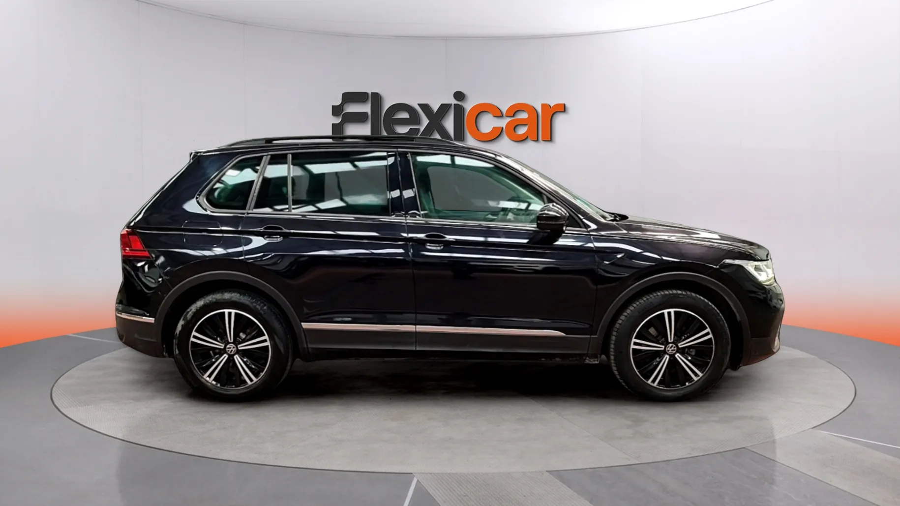 Volkswagen Tiguan Life 2.0 TDI DSG - foto 5