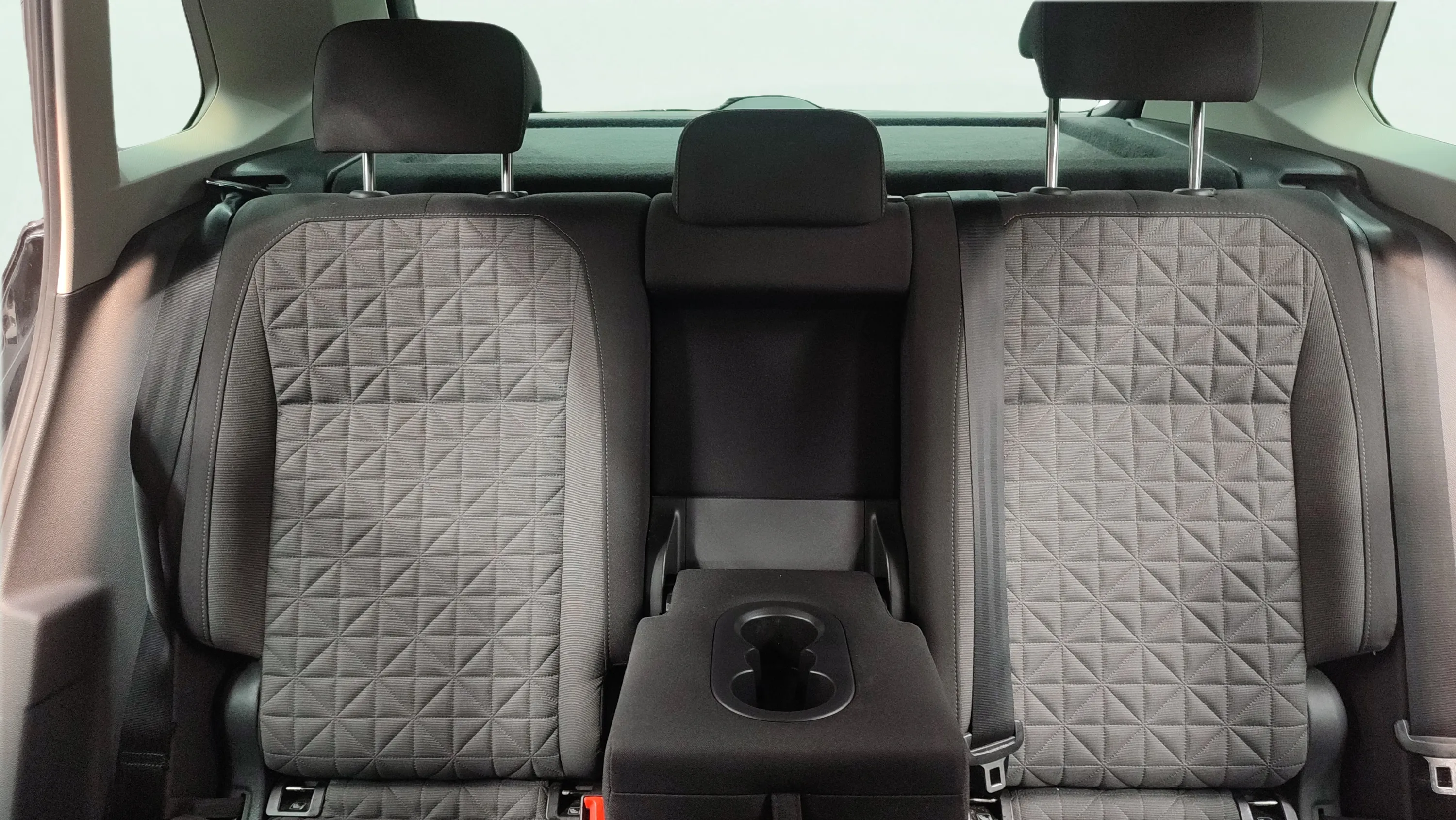 Volkswagen Tiguan Life 2.0 TDI DSG - foto 27