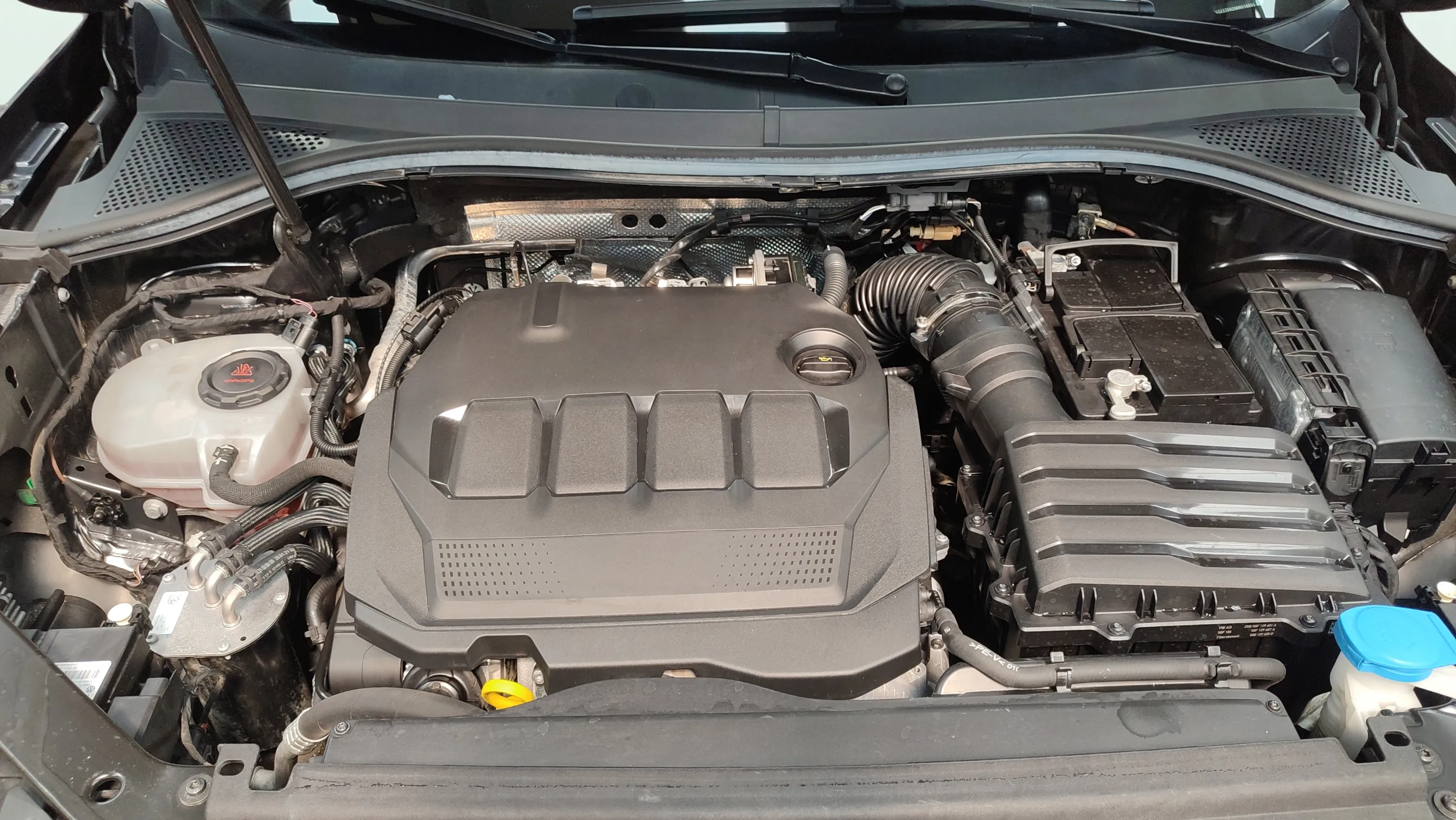 Volkswagen Tiguan Life 2.0 TDI DSG - foto 31
