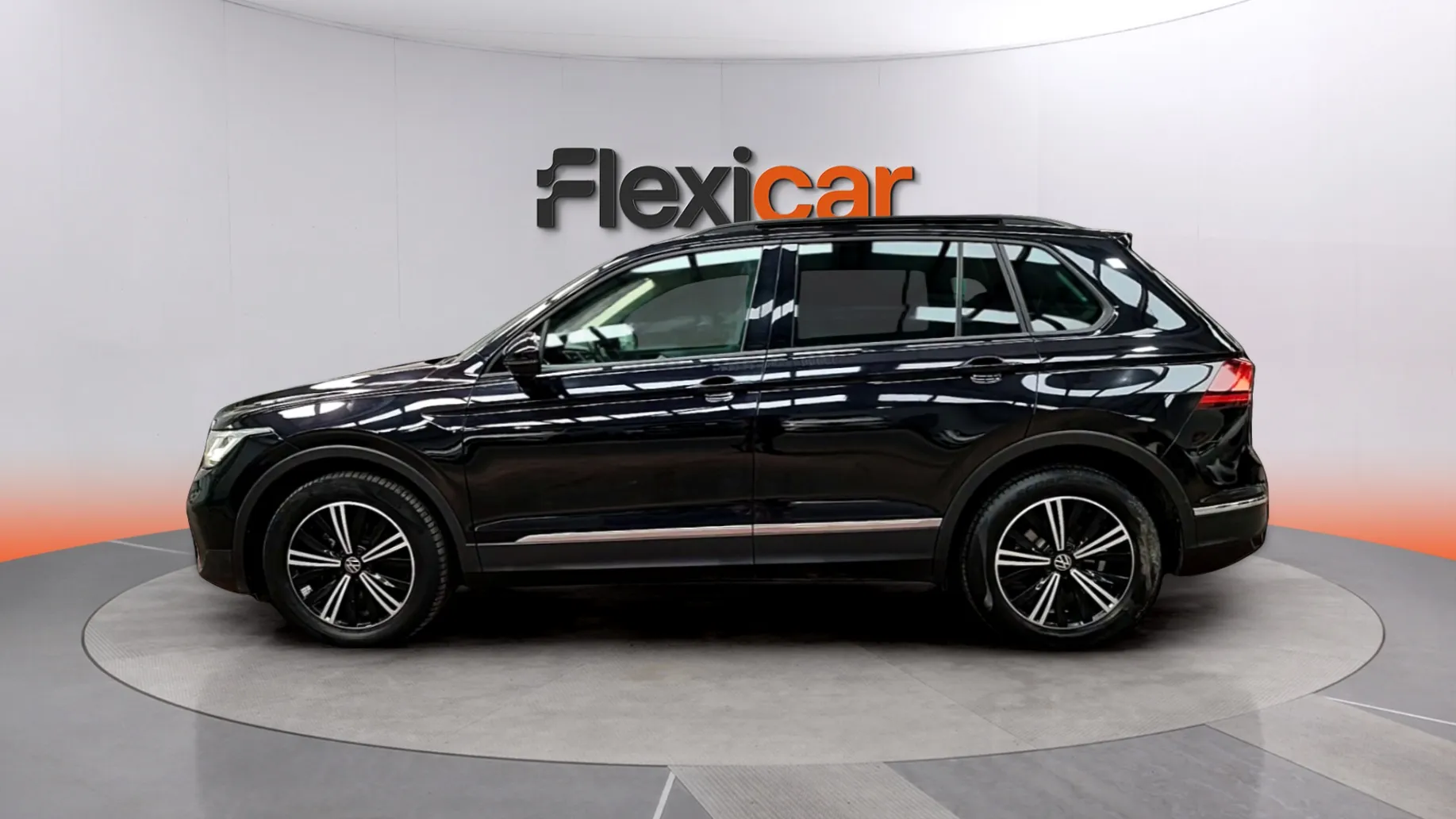 Volkswagen Tiguan Life 2.0 TDI DSG - foto 4