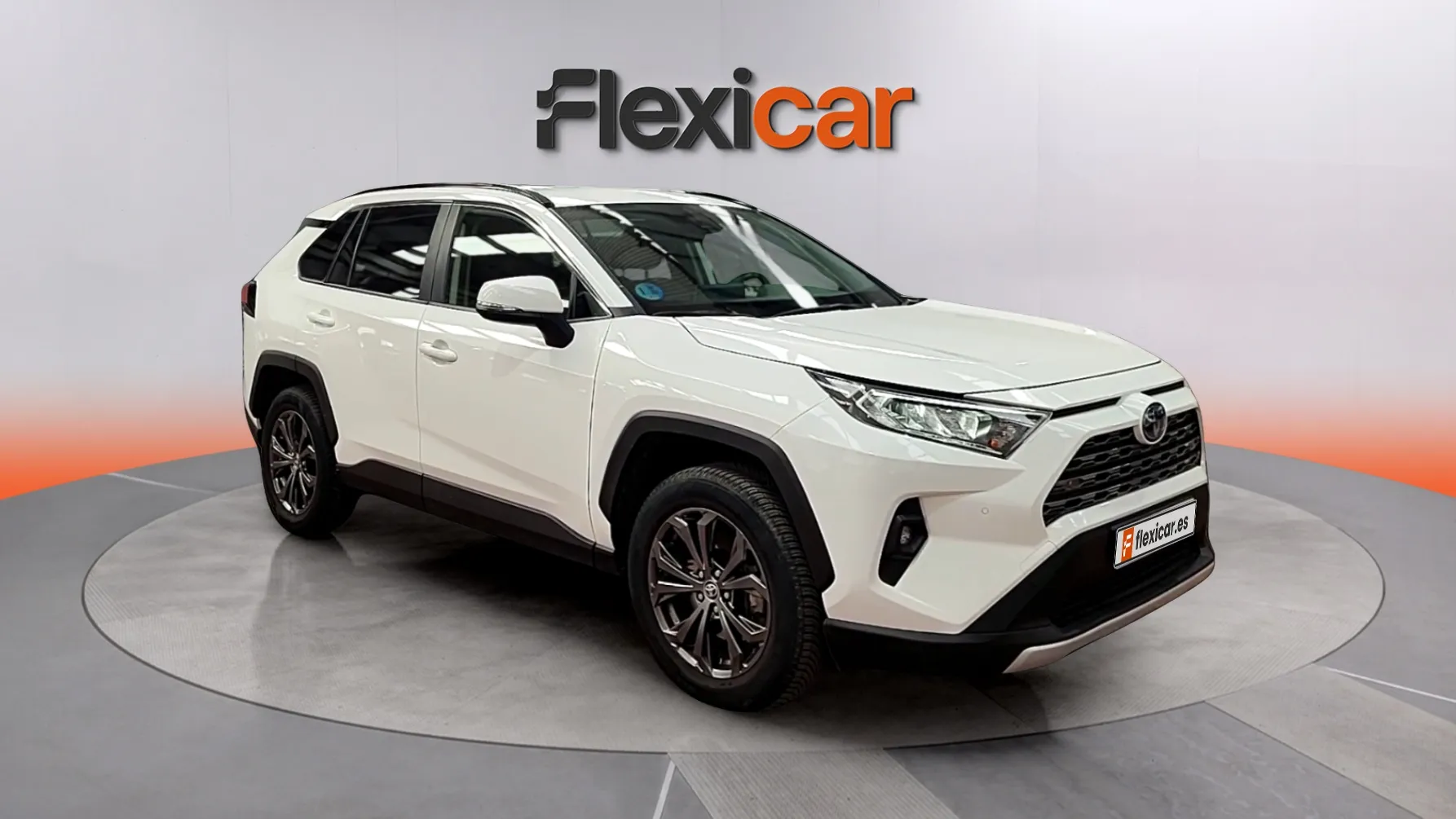 Toyota RAV4 2.5l 220H Advance - foto 1