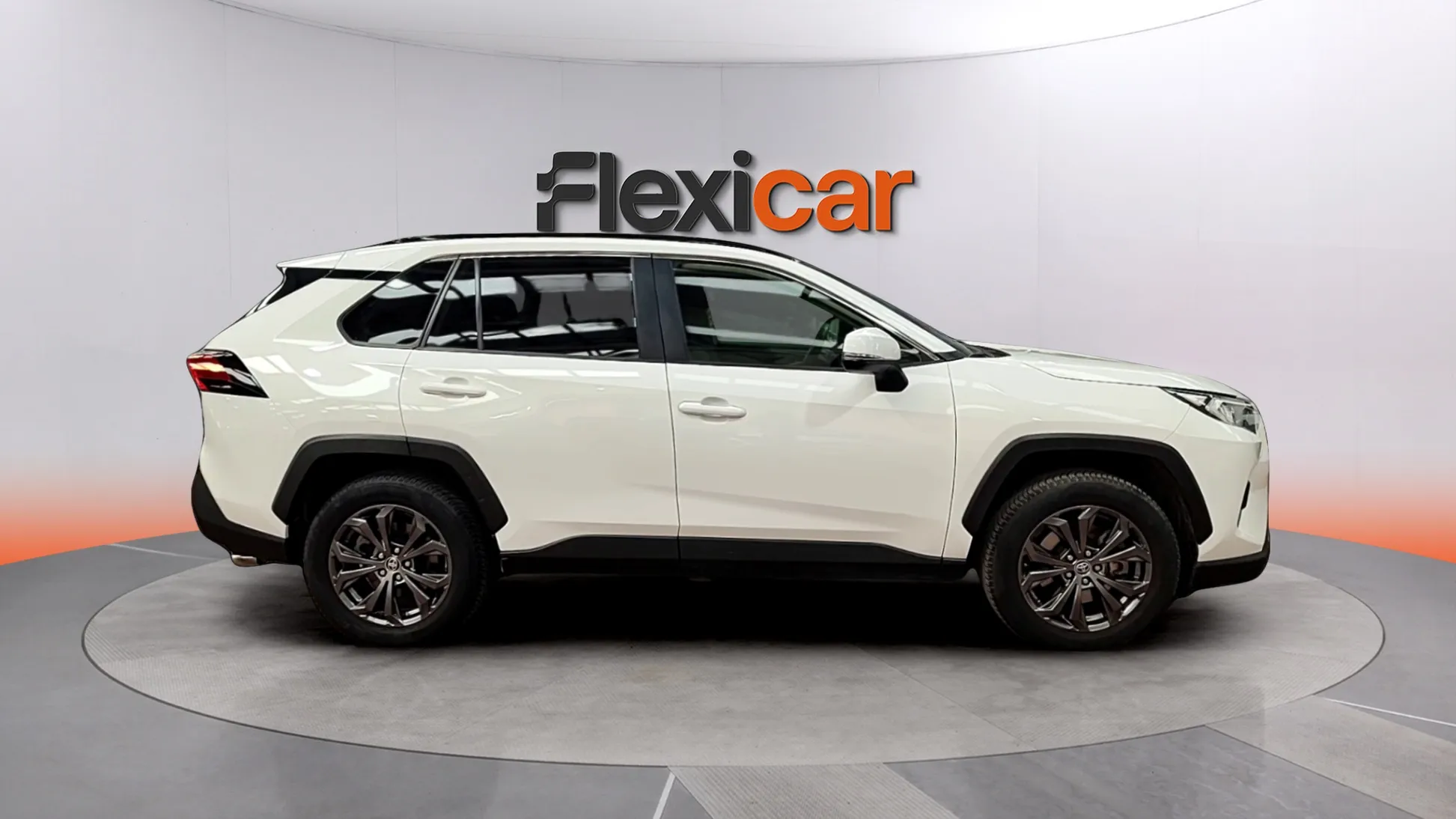 Toyota RAV4 2.5l 220H Advance - foto 5