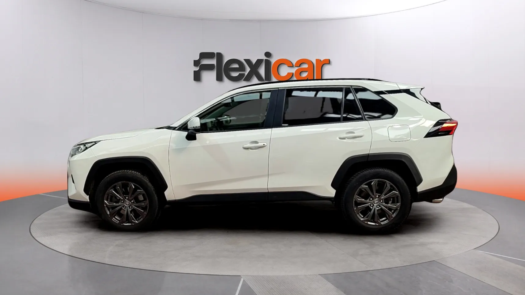 Toyota RAV4 2.5l 220H Advance - foto 4