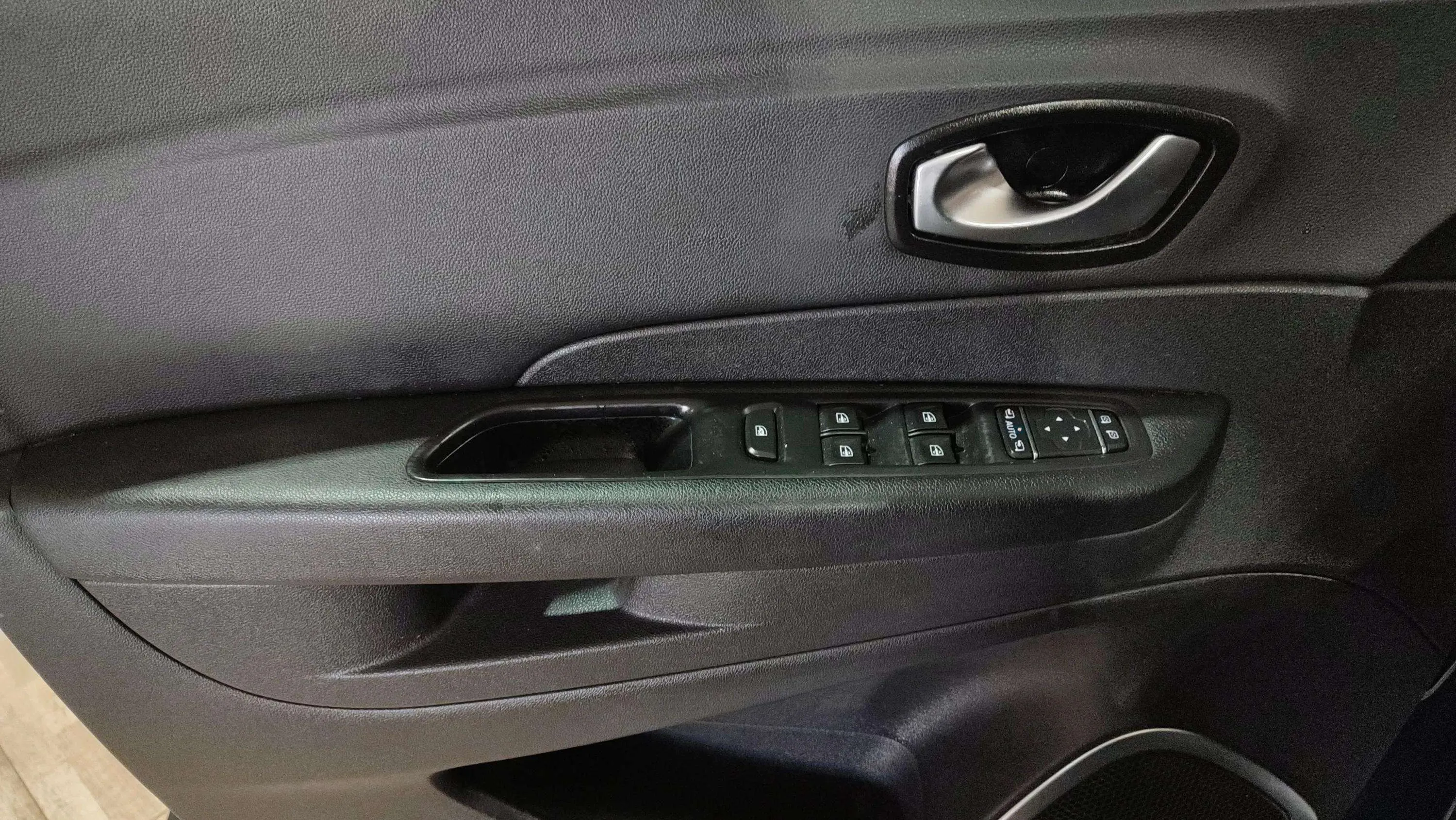 Renault Captur Intens Energy TCe - foto 6