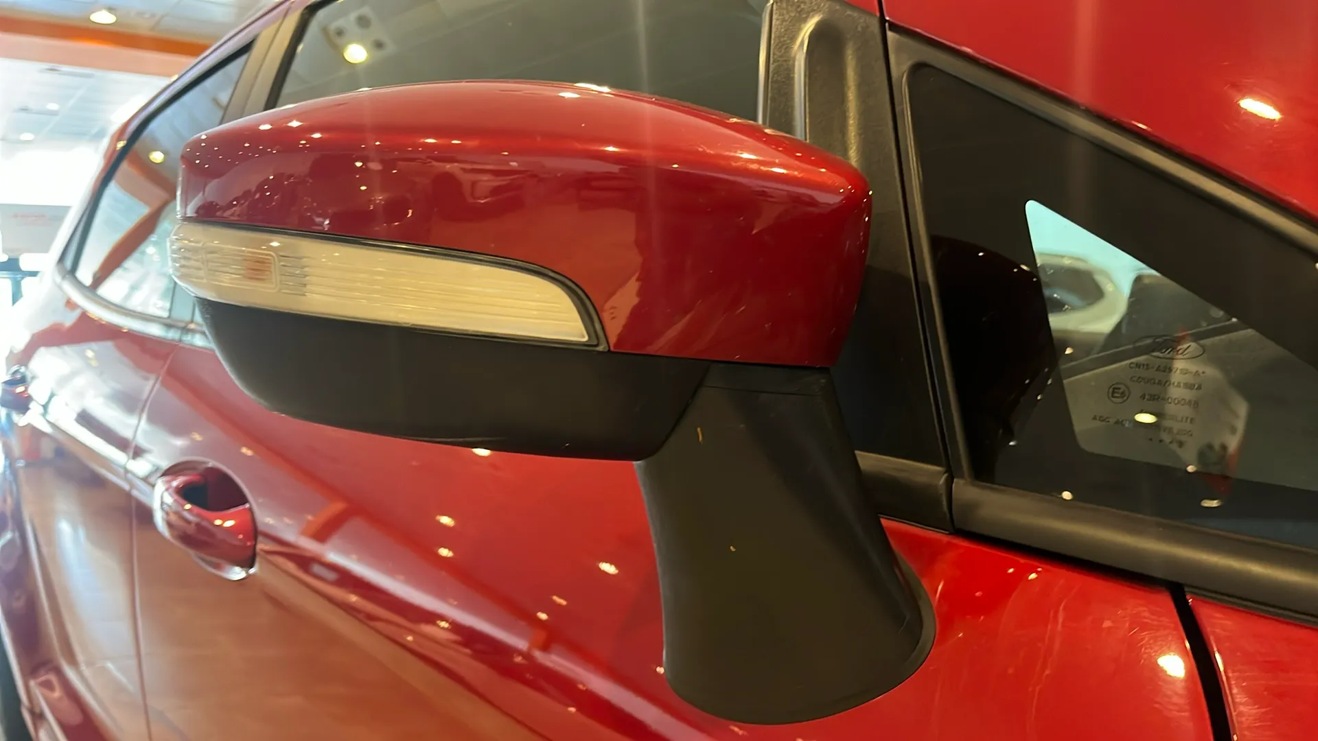 Ford EcoSport 1.0T EcoBoost ST Line - foto 31