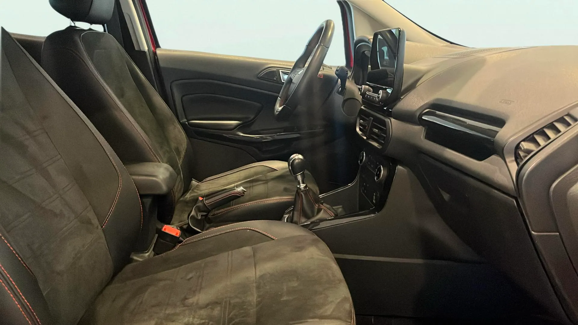 Ford EcoSport 1.0T EcoBoost ST Line - foto 19