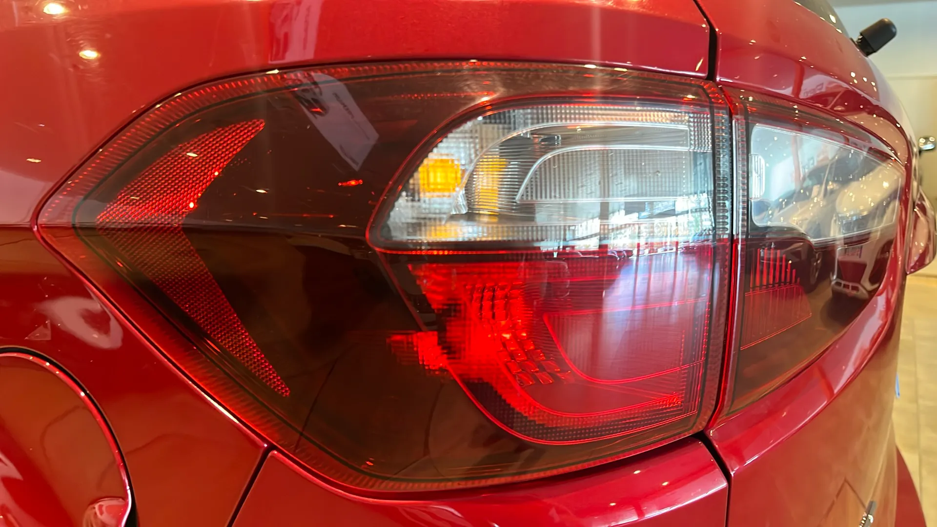 Ford EcoSport 1.0T EcoBoost ST Line - foto 29
