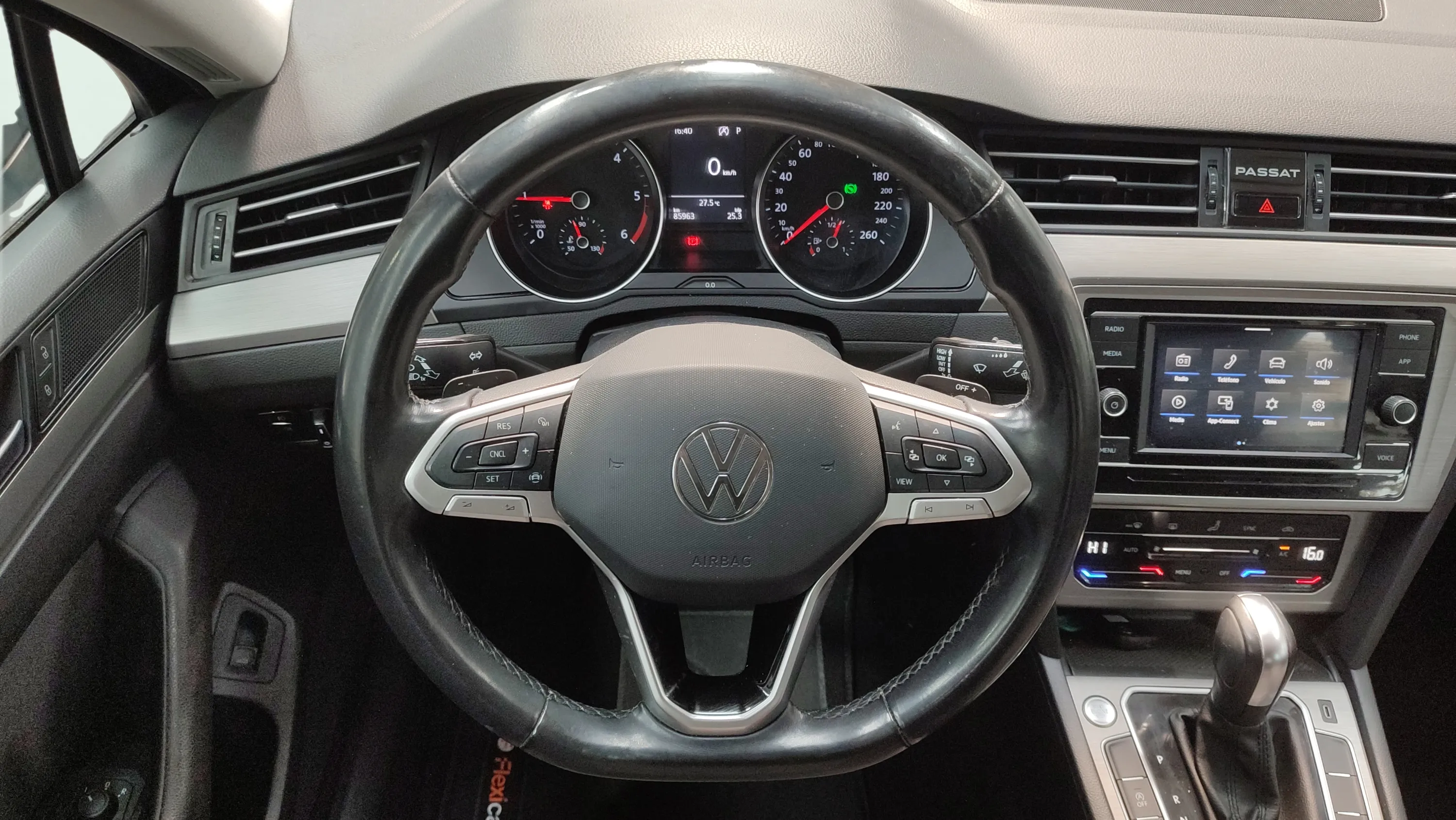 Volkswagen Passat 2.0 TDI DSG - foto 10