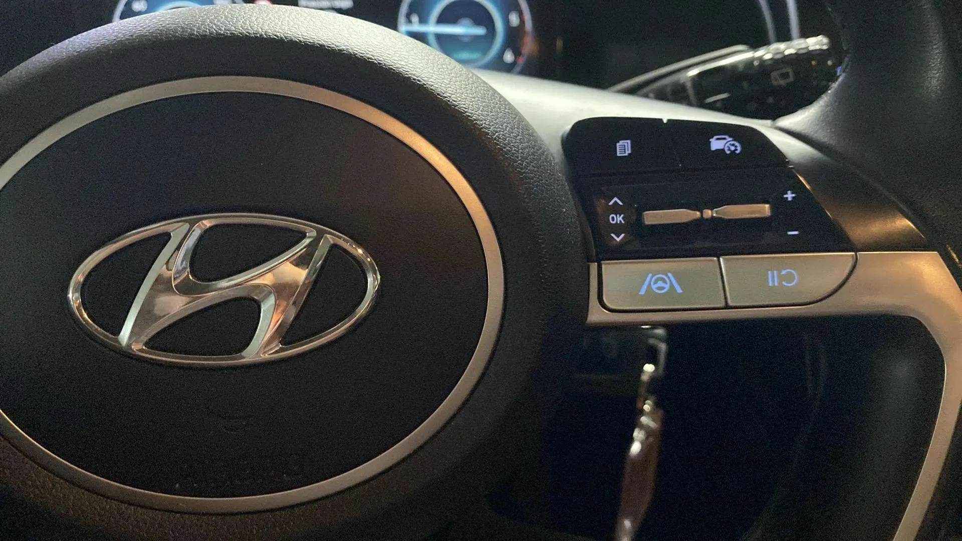 Hyundai Tucson 1.6 CRDi Maxx - foto 12