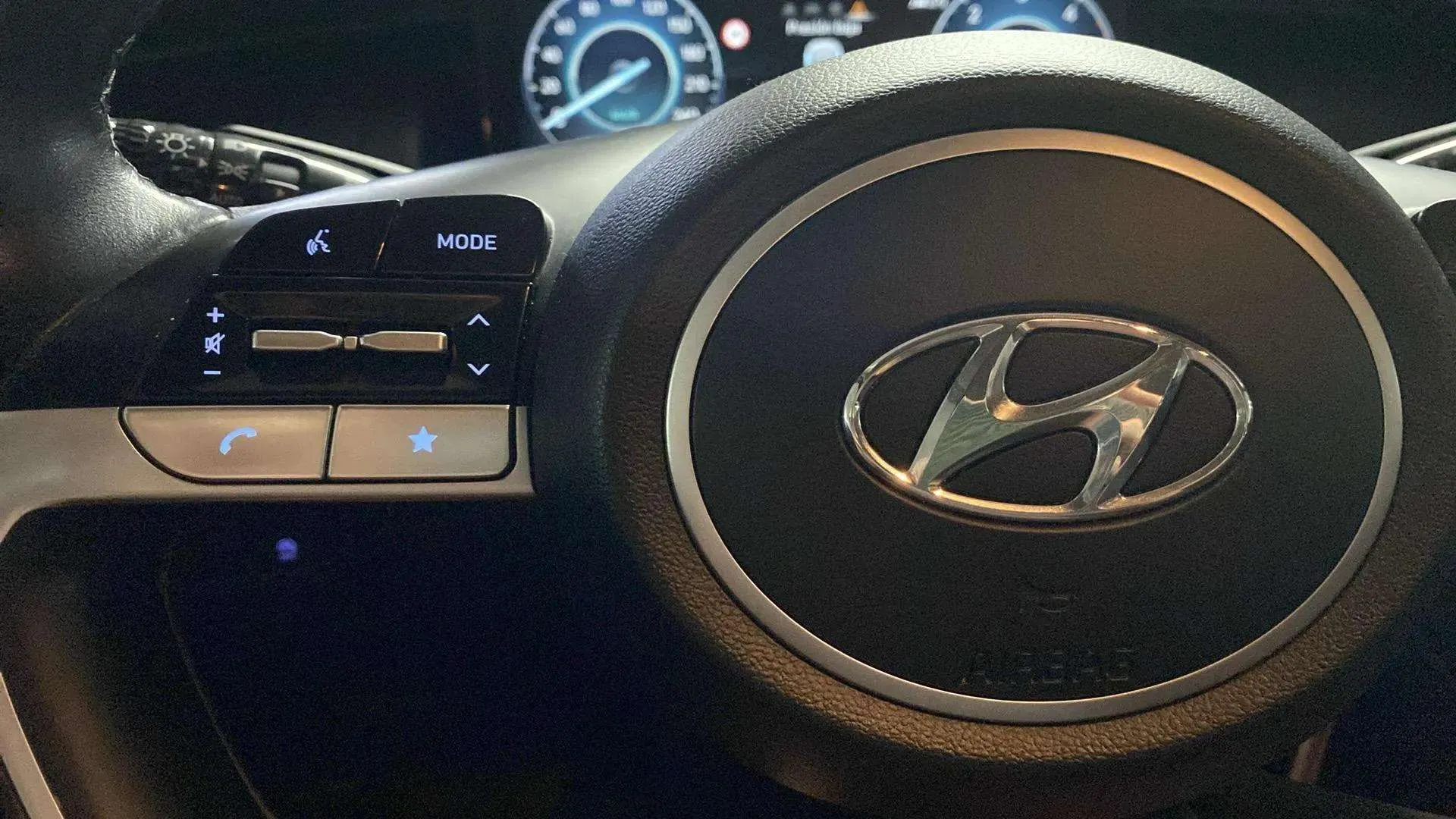 Hyundai Tucson 1.6 CRDi Maxx - foto 11