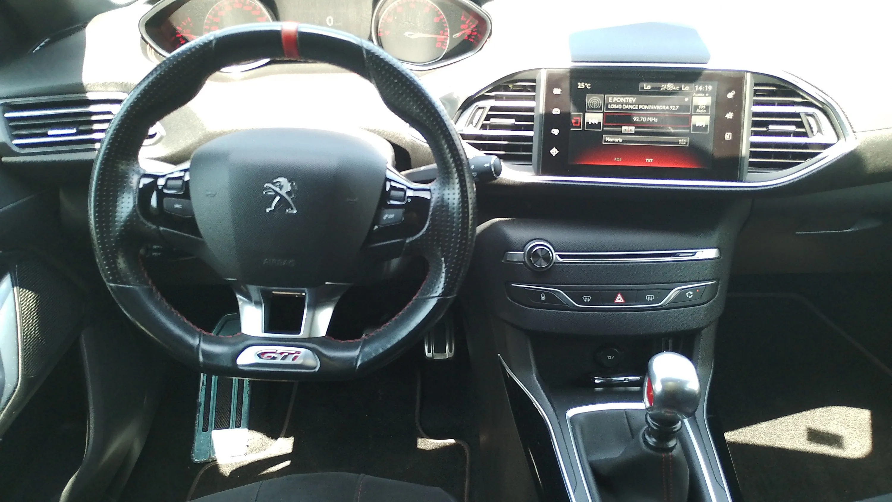 Peugeot 308 GTi - foto 27