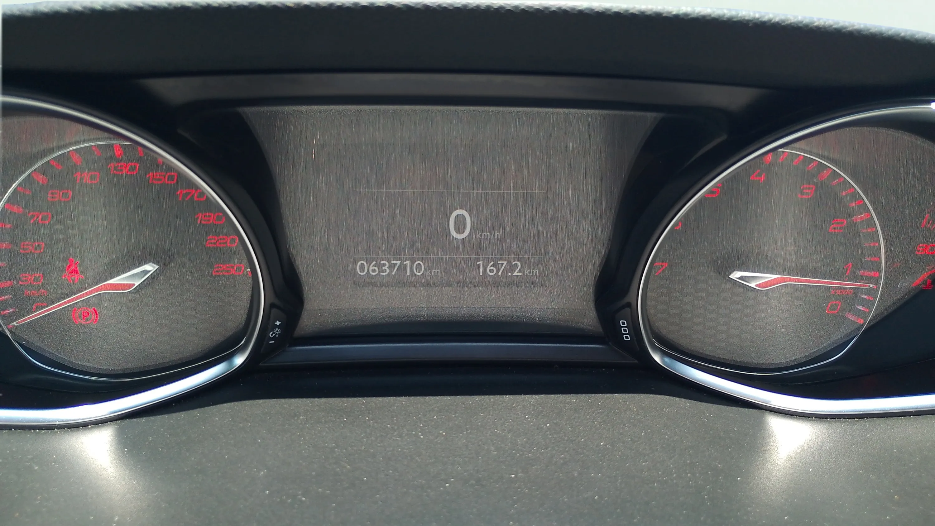 Peugeot 308 GTi - foto 11