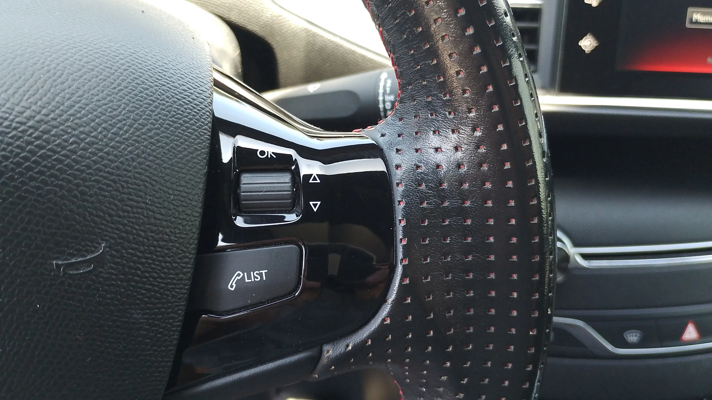 Peugeot 308 GTi - foto 34
