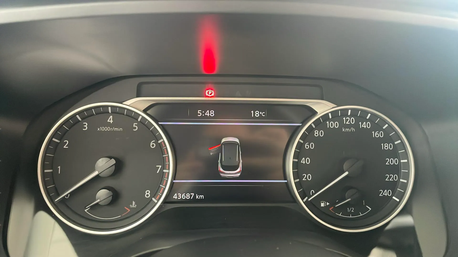 Nissan Qashqai DIG-T mHEV Xtron.4x4 Tekna - foto 9