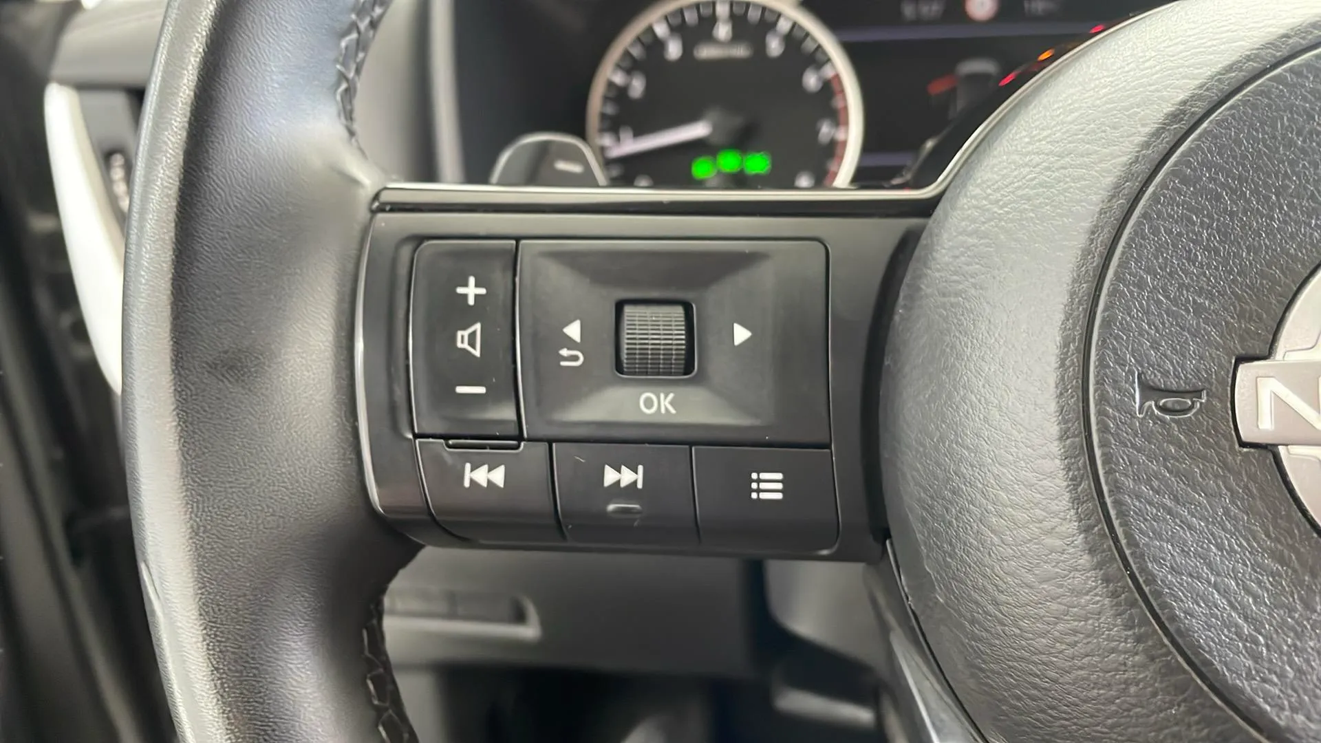 Nissan Qashqai DIG-T mHEV Xtron.4x4 Tekna - foto 28