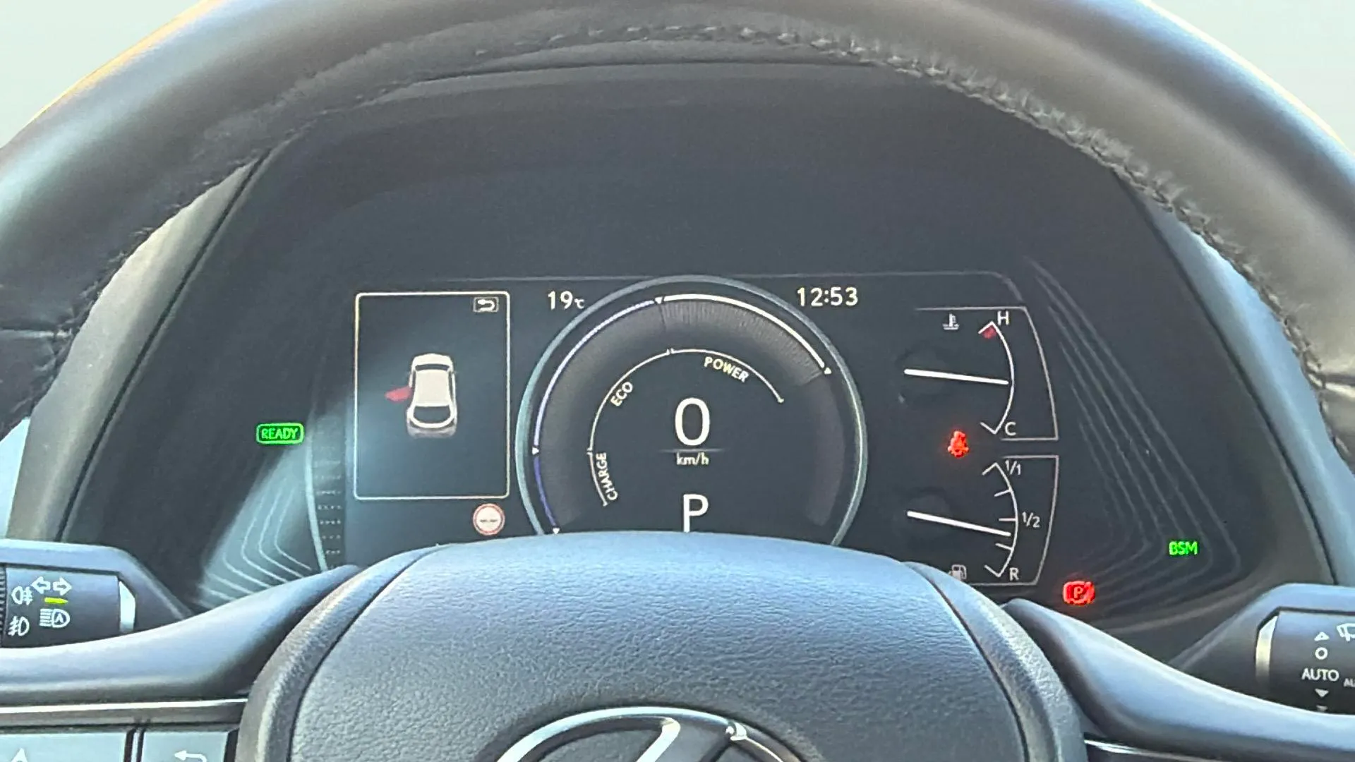 Lexus UX 2.0 250h Business - foto 12