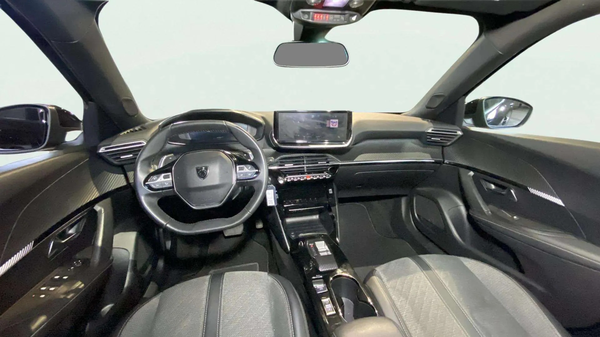 Peugeot 2008 Allure PureTech 130 EAT8 - foto 13
