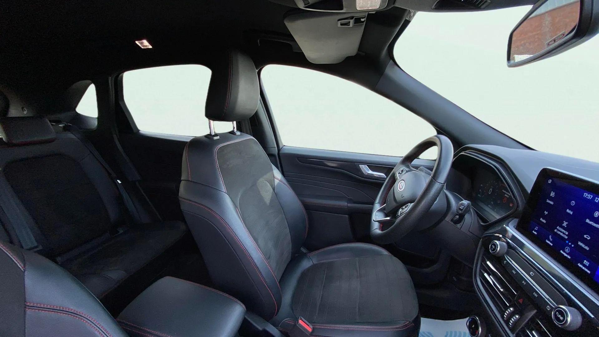 Ford Kuga ST-Line 1.5T EcoBoost - foto 16