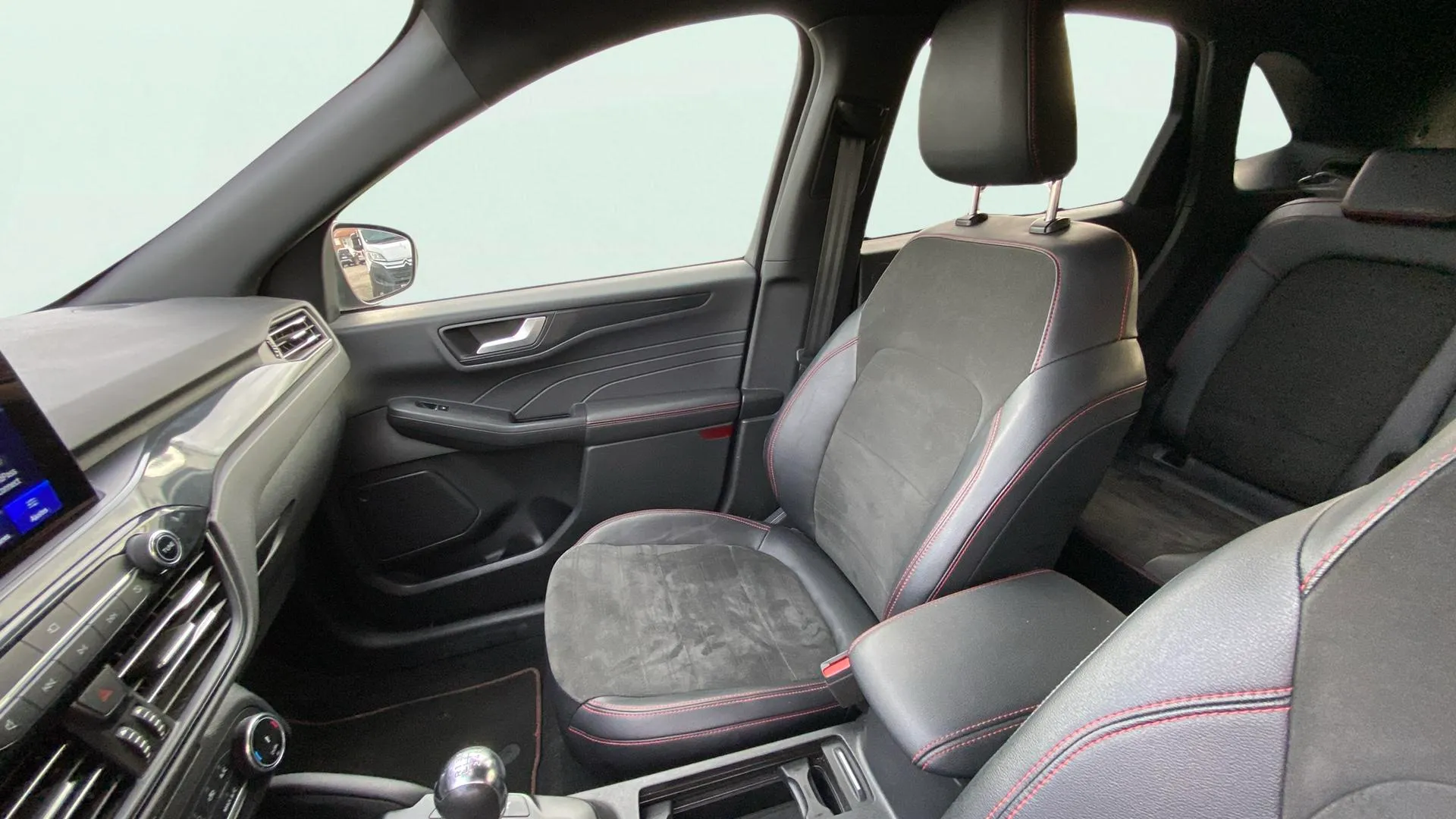 Ford Kuga ST-Line 1.5T EcoBoost - foto 17