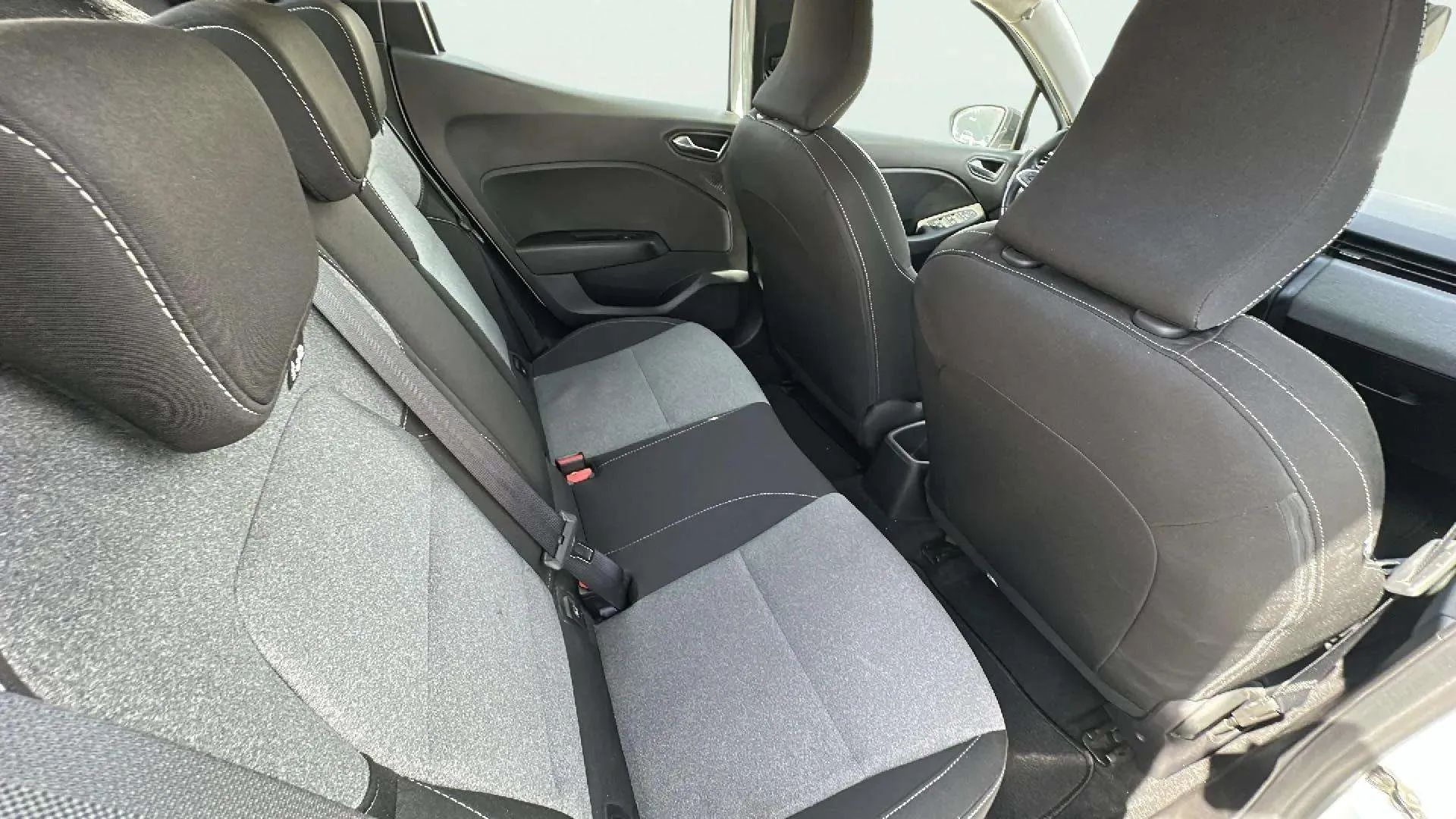 Renault Clio Evolution dCi 100 - foto 11