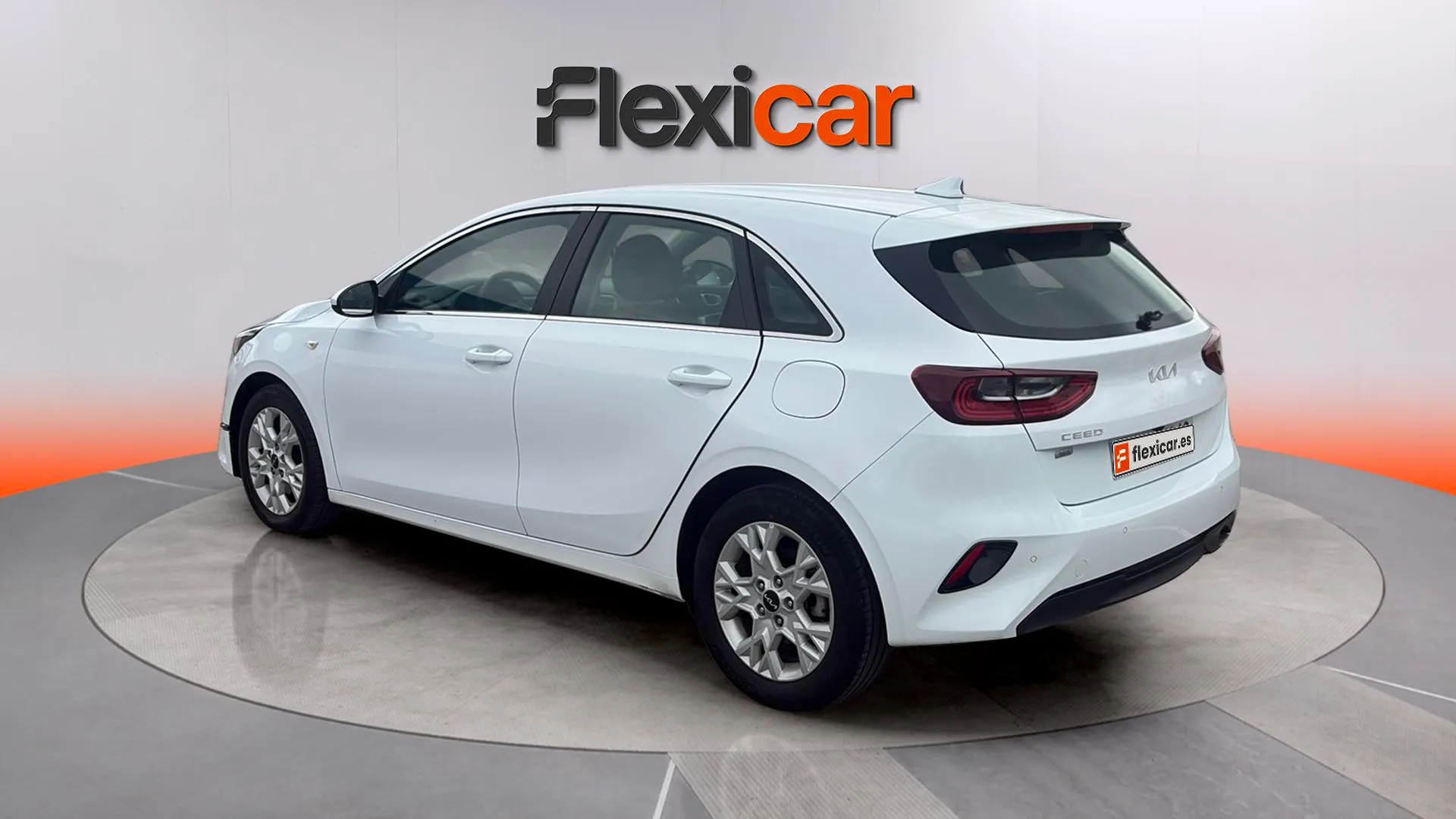 Kia Ceed 1.6 MHEV iMT Drive - foto 5